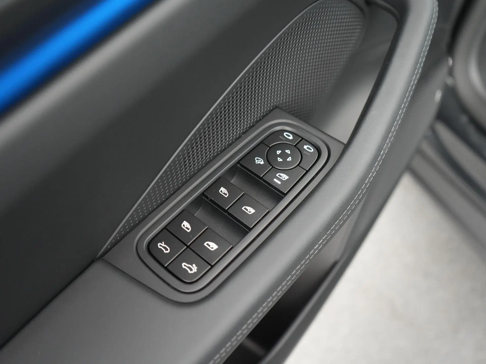 Macan 100 kWh