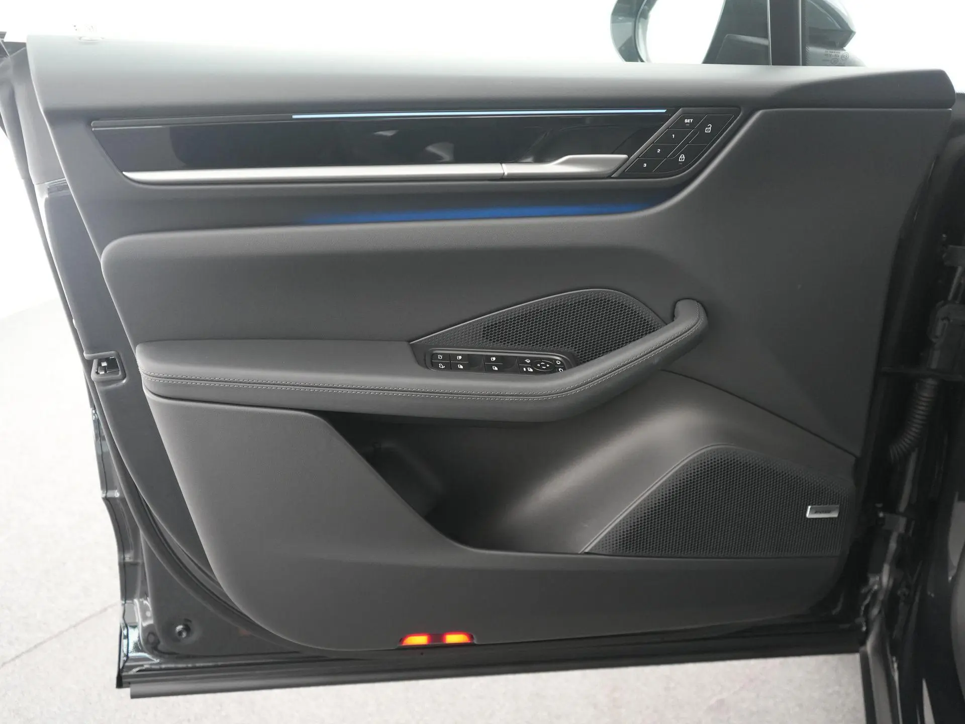 Macan 100 kWh