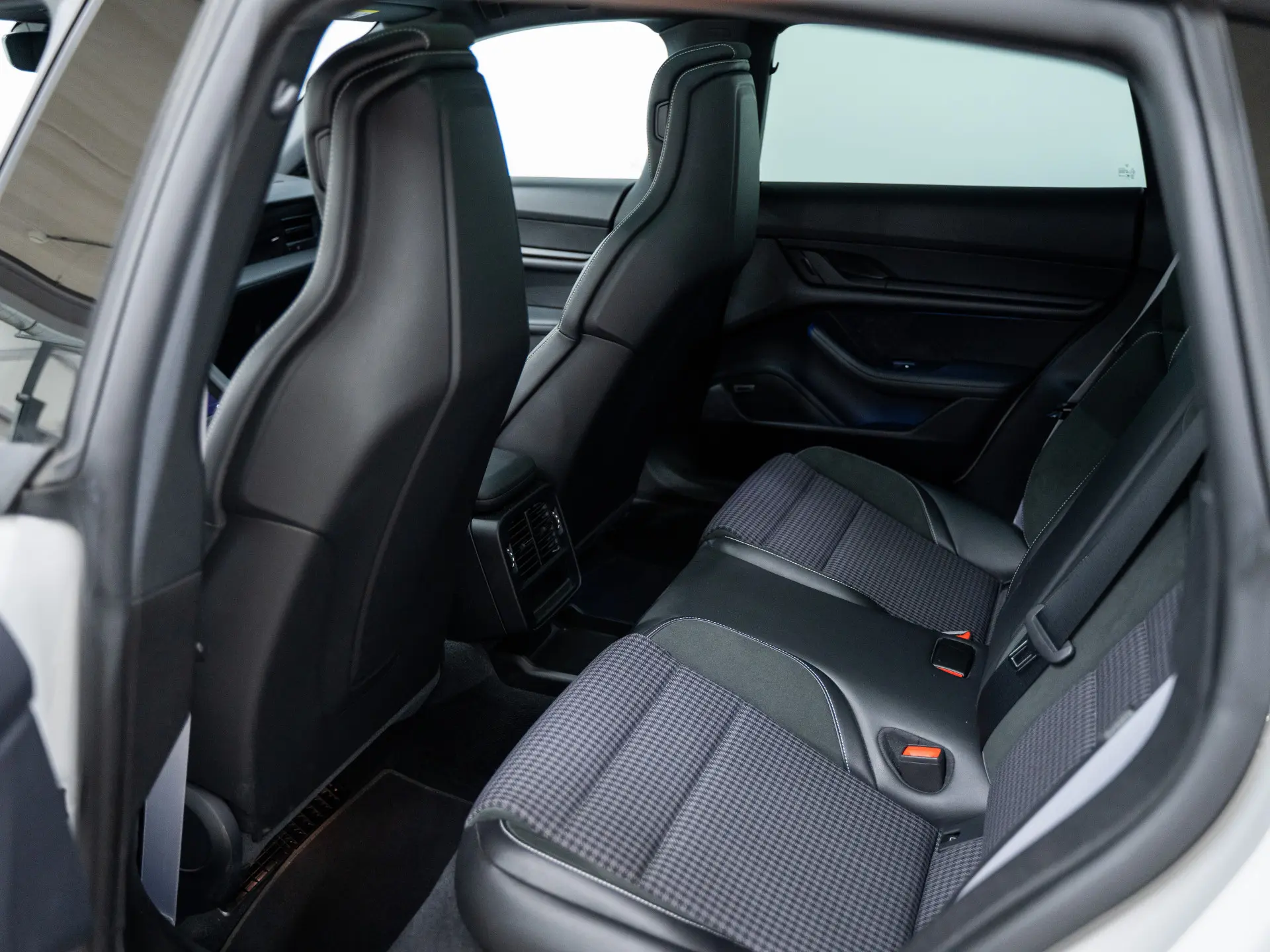 Taycan 4S Cross Turismo
