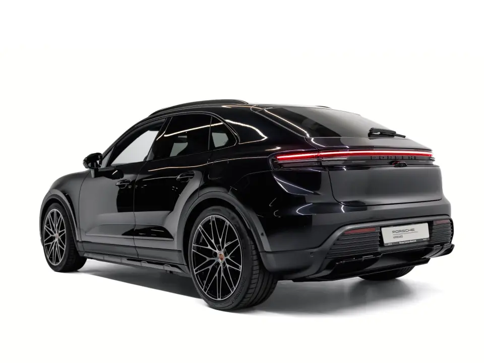 Porsche Macan 4