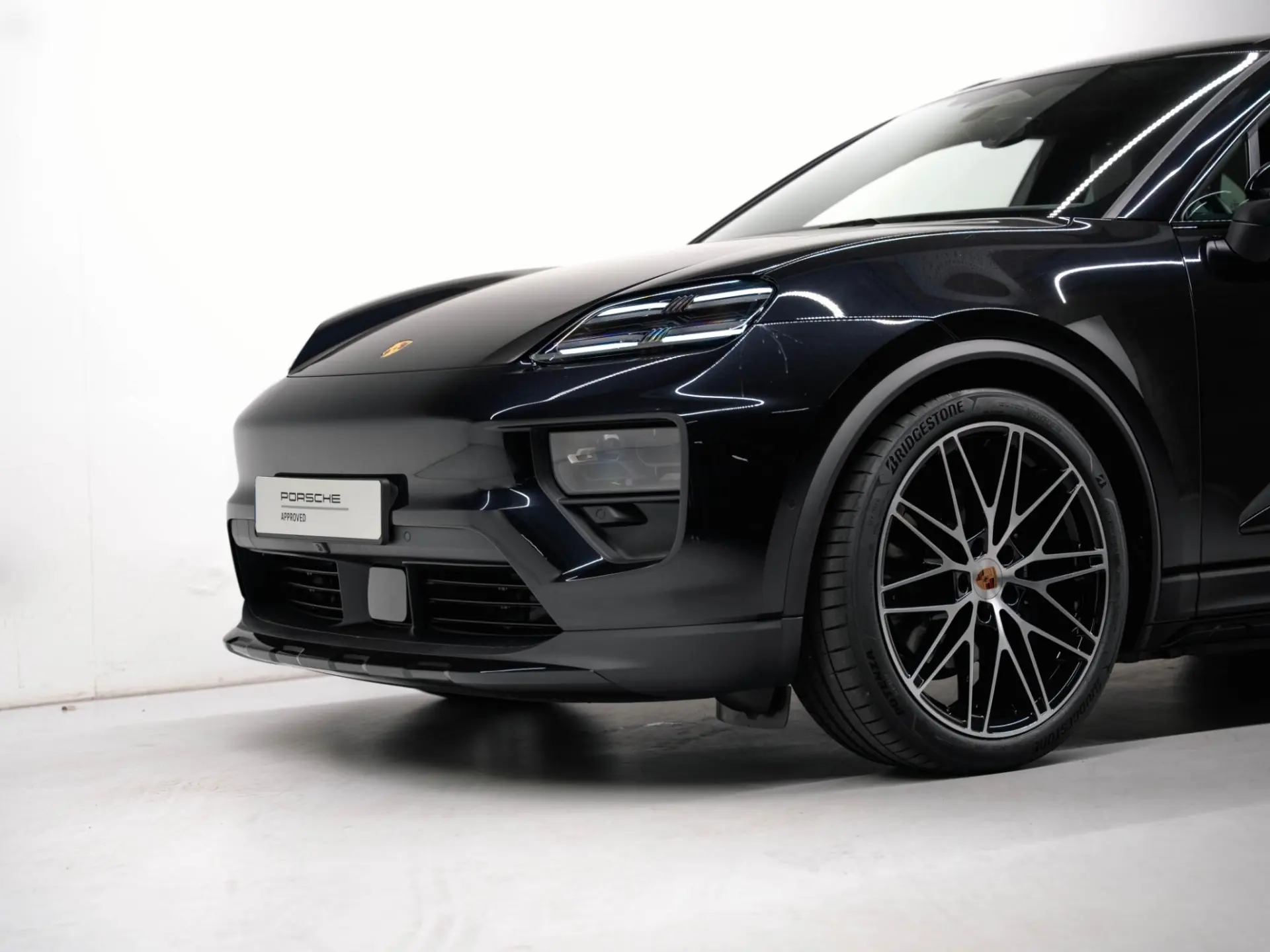 Macan 4