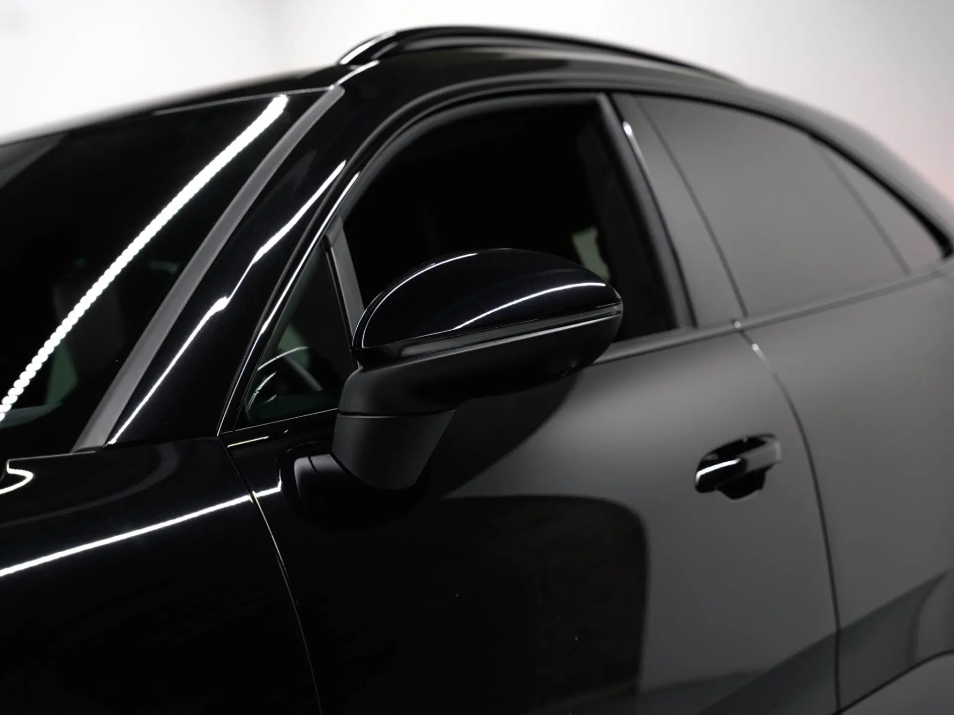 Macan 4