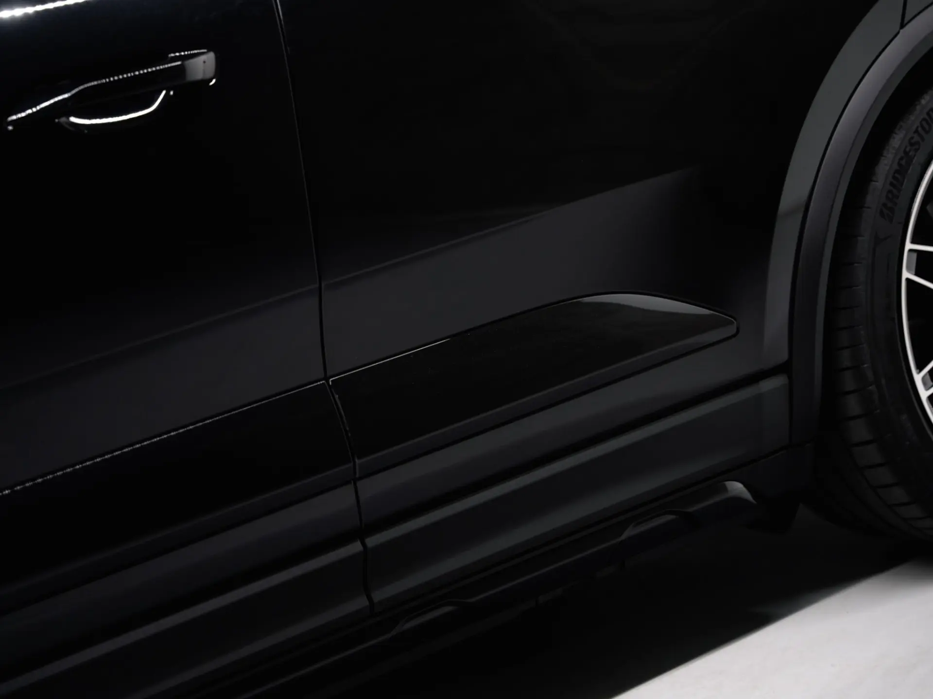 Macan 4