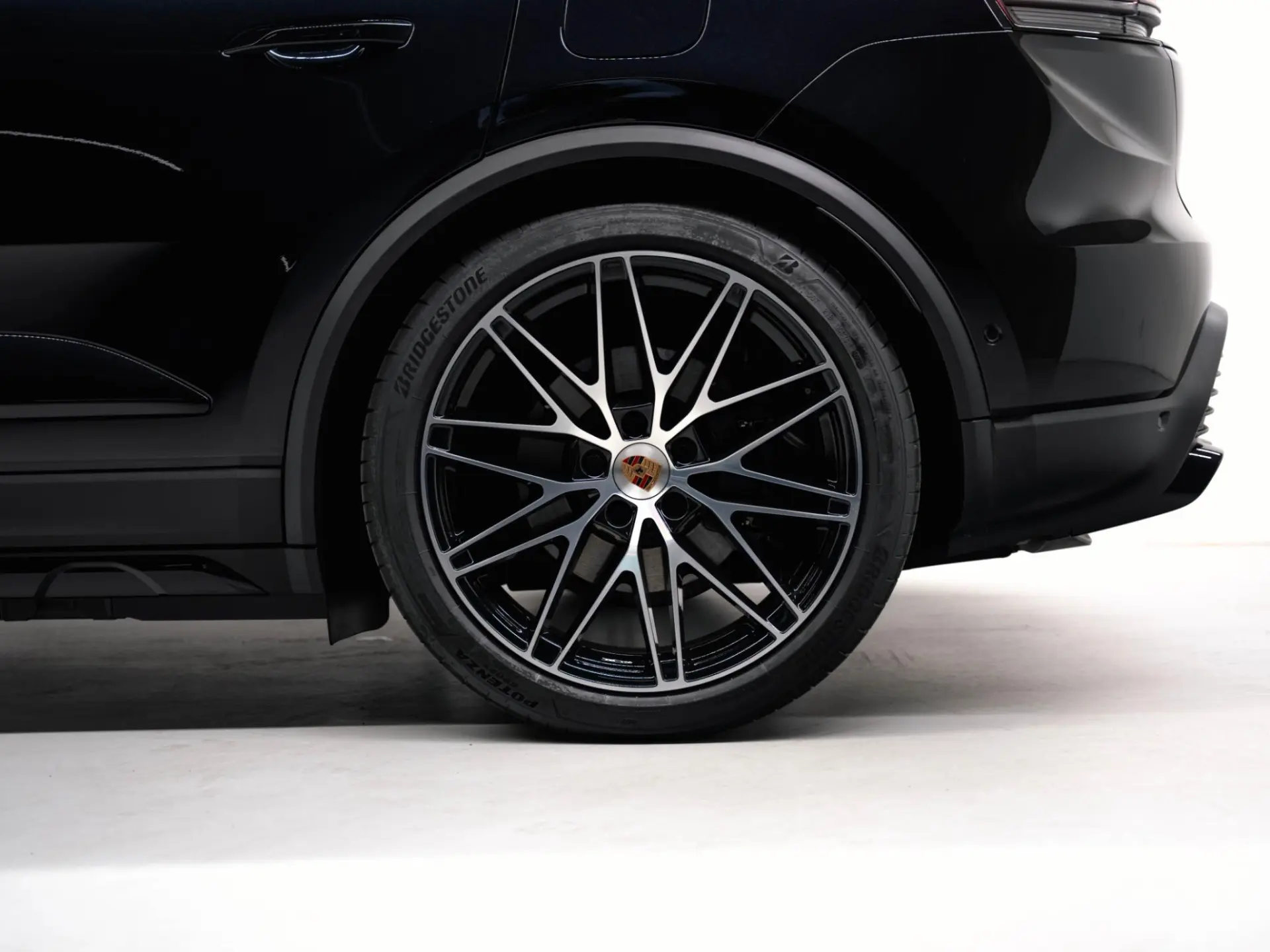 Macan 4