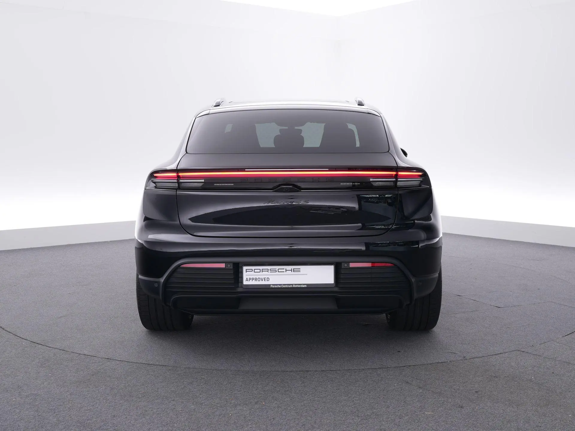 Macan 4 S 100 kWh