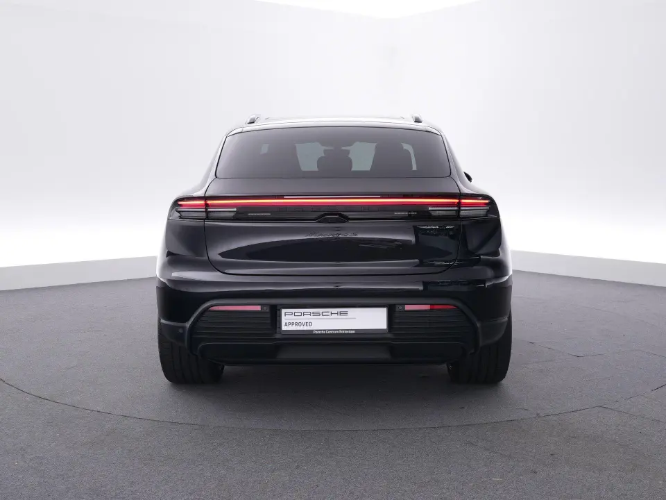Macan 4 S 100 kWh