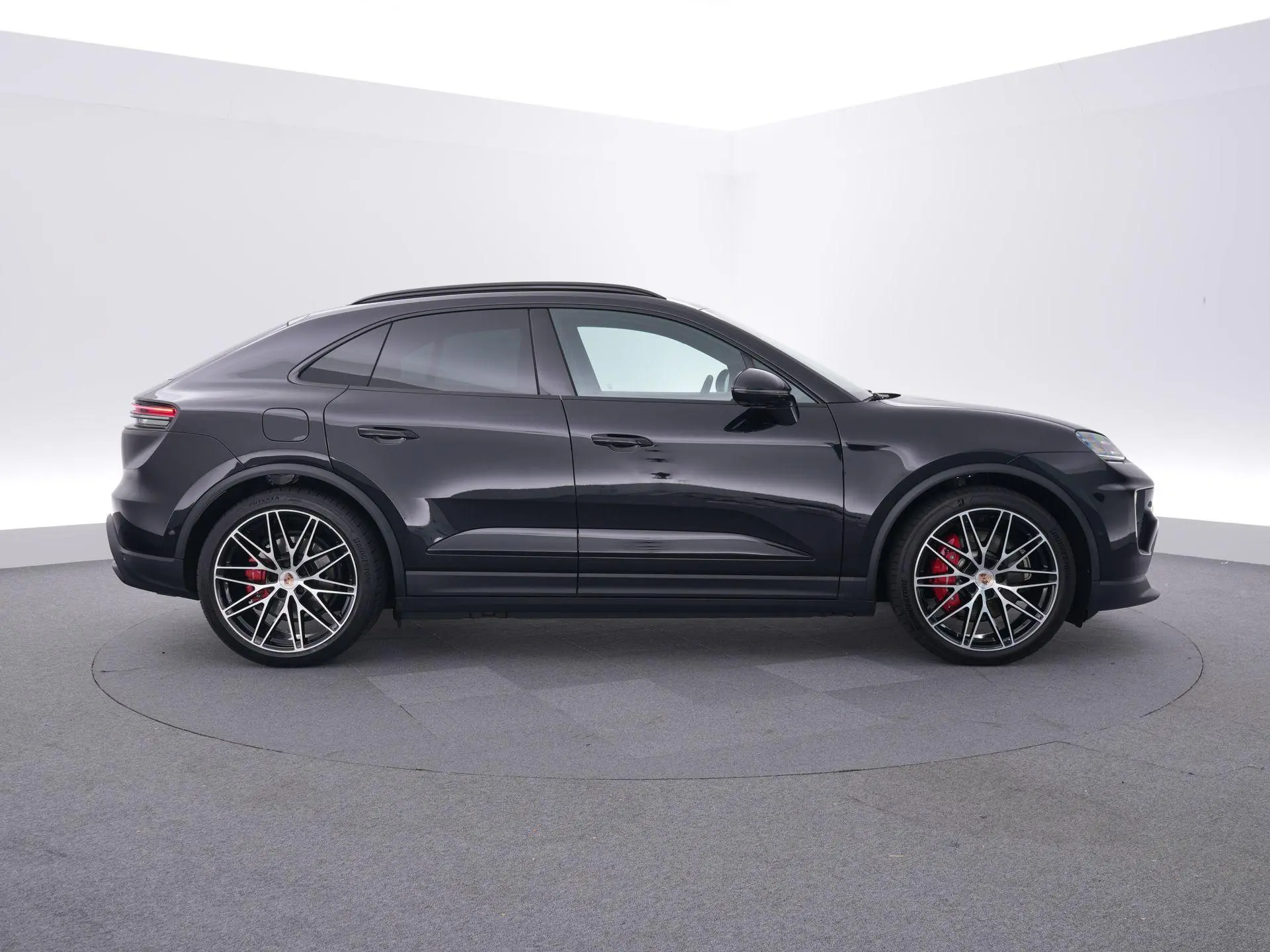 Macan 4 S 100 kWh