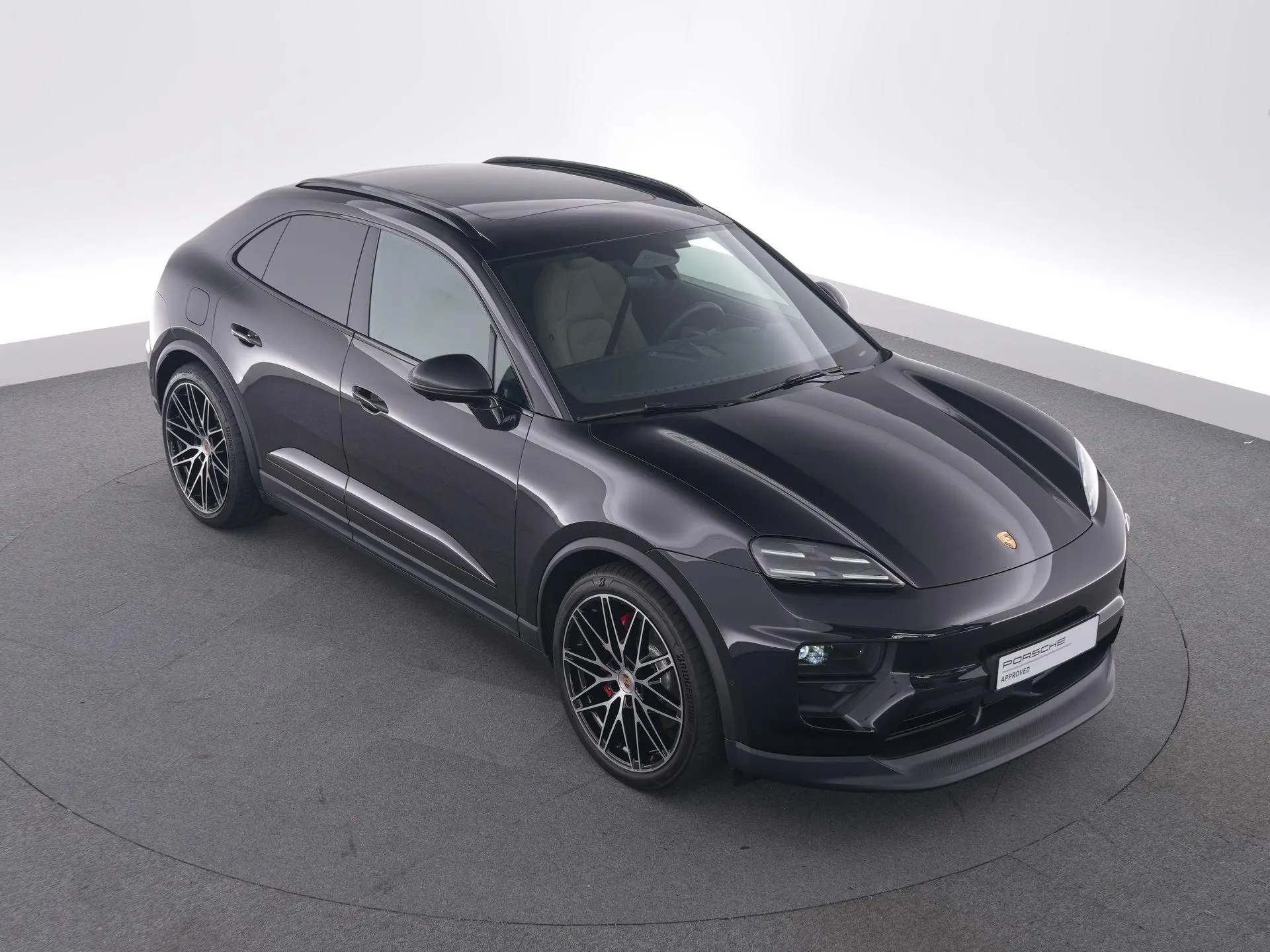 Macan 4 S 100 kWh