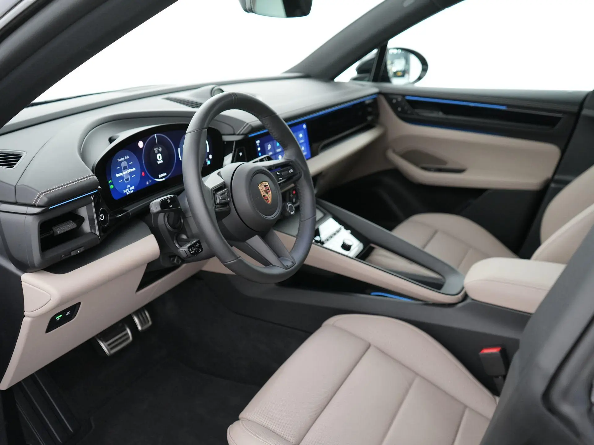 Macan 4 S 100 kWh