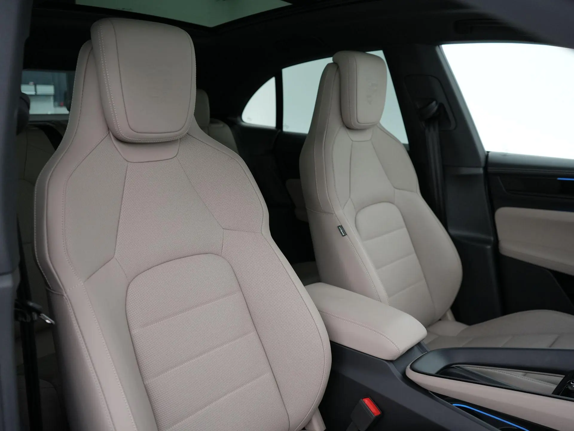 Macan 4 S 100 kWh