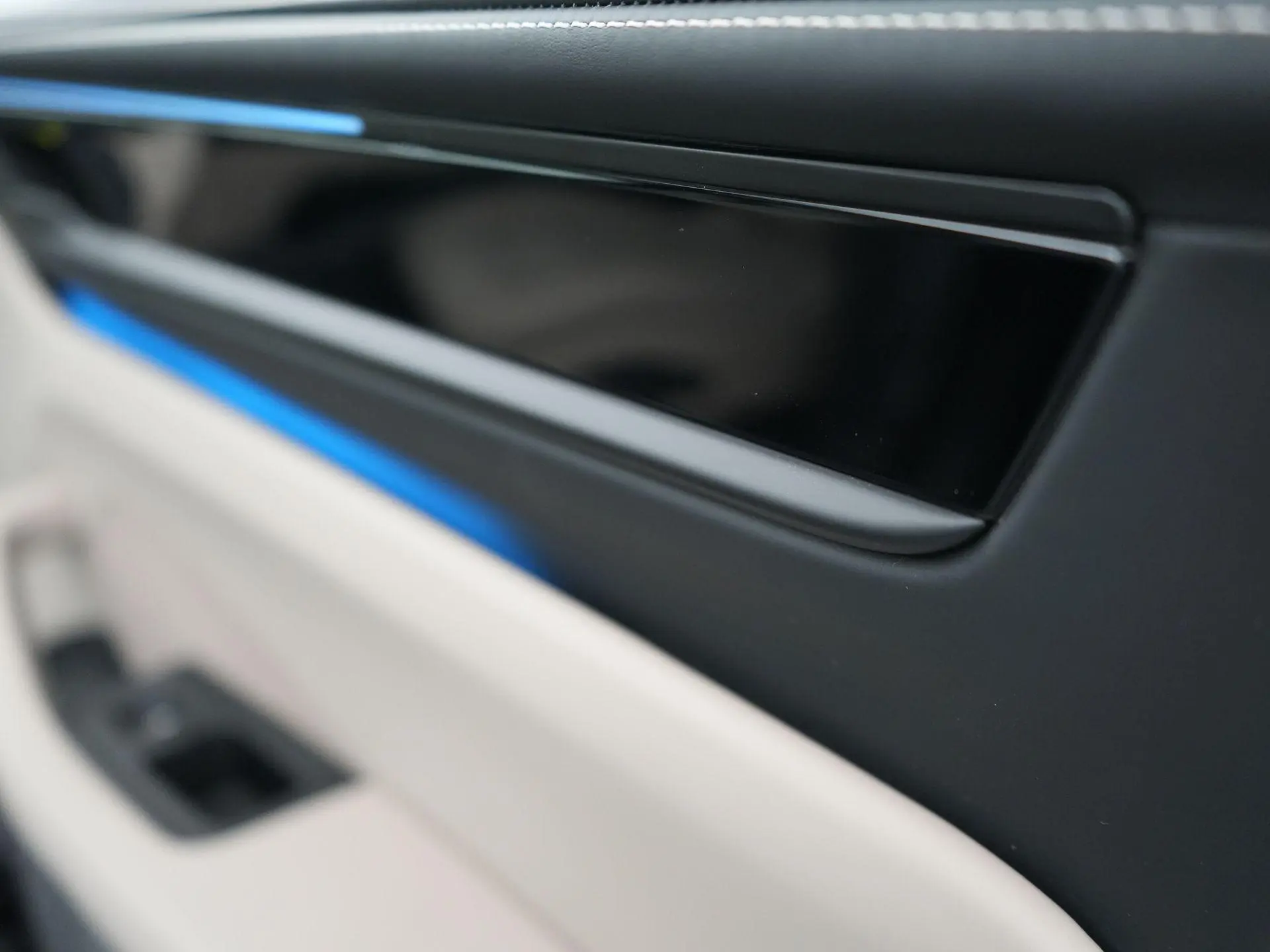 Macan 4 S 100 kWh