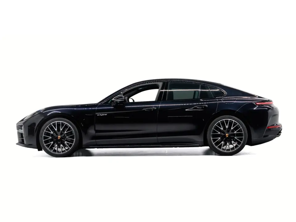 Porsche Panamera 4 E-Hybrid