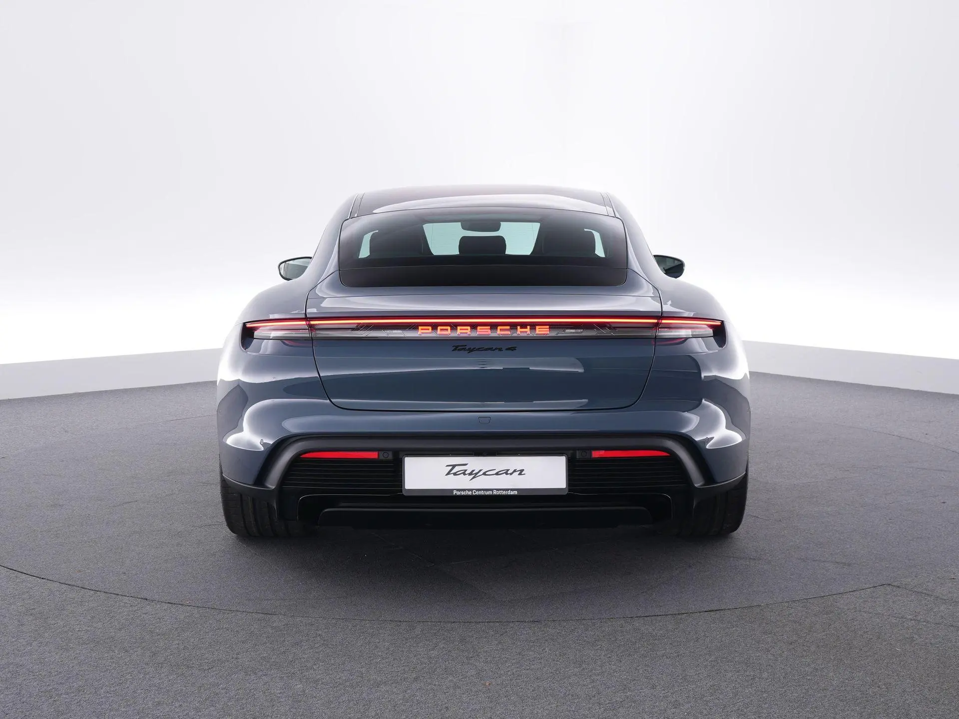 Taycan 4 Black Edition 105 kWh
