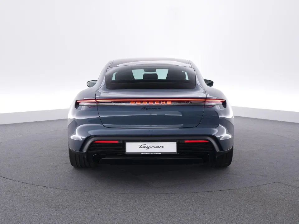 Taycan 4 Black Edition 105 kWh