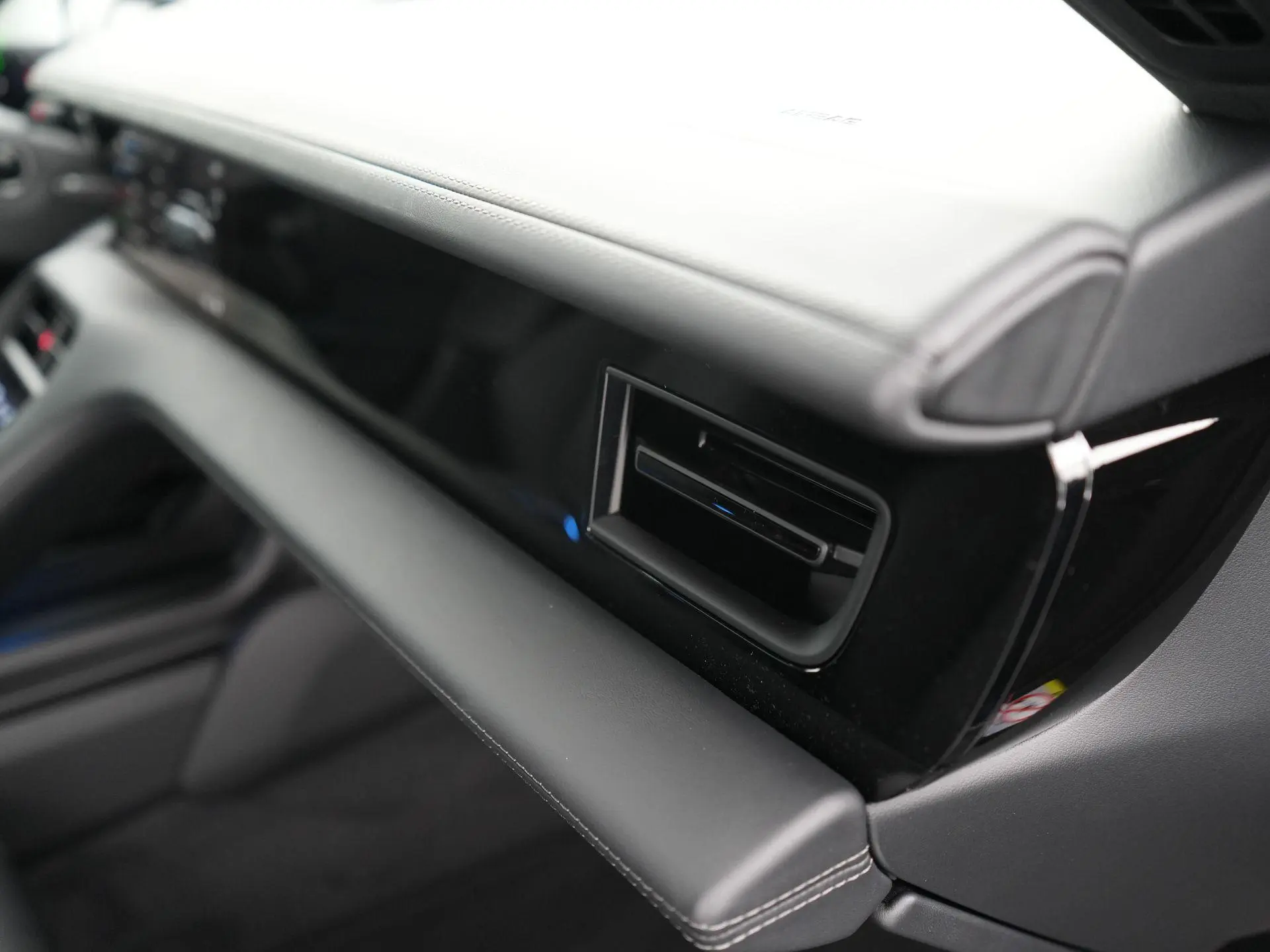 Taycan 4 Black Edition 105 kWh