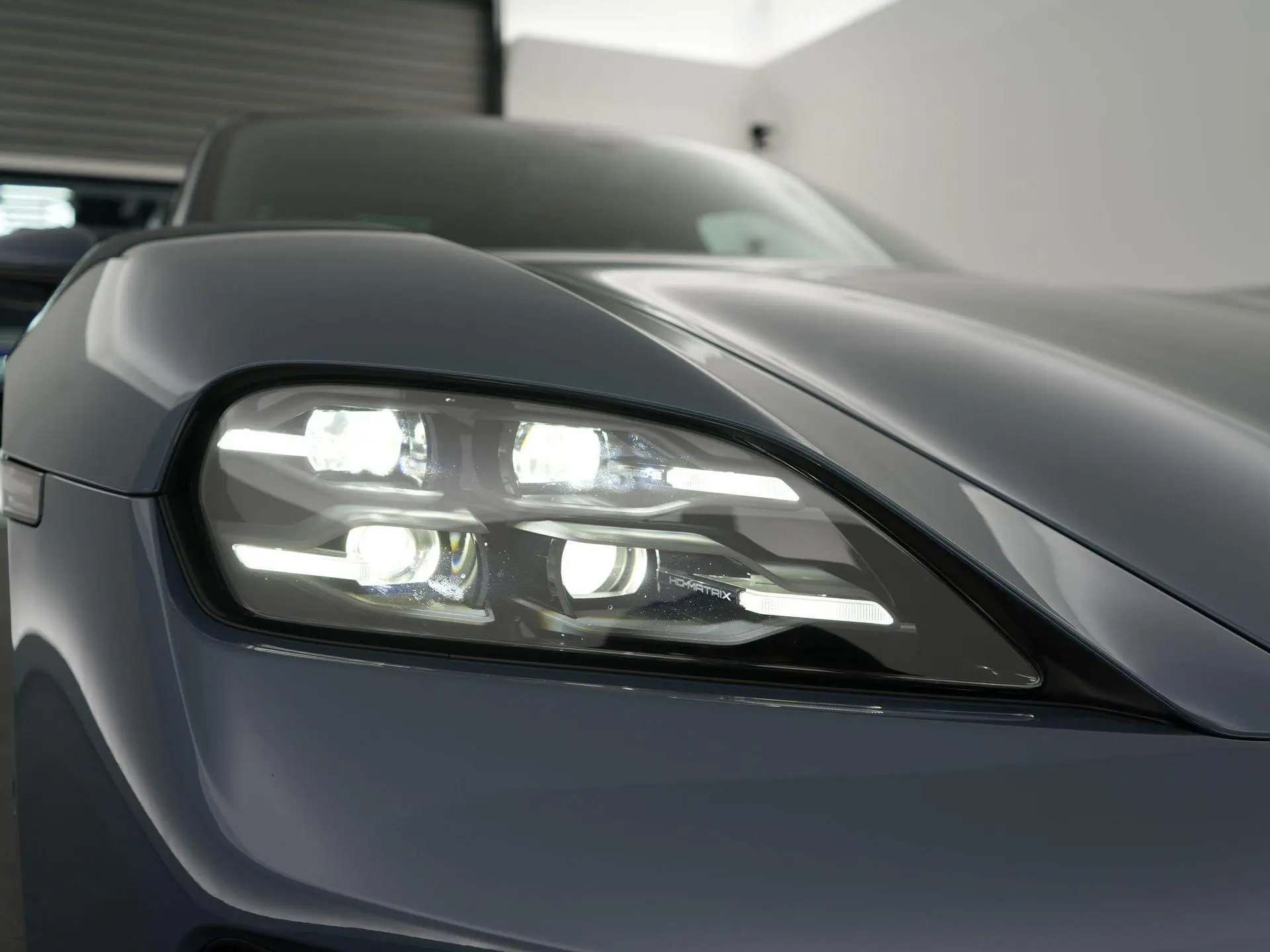 Taycan 4 Black Edition 105 kWh