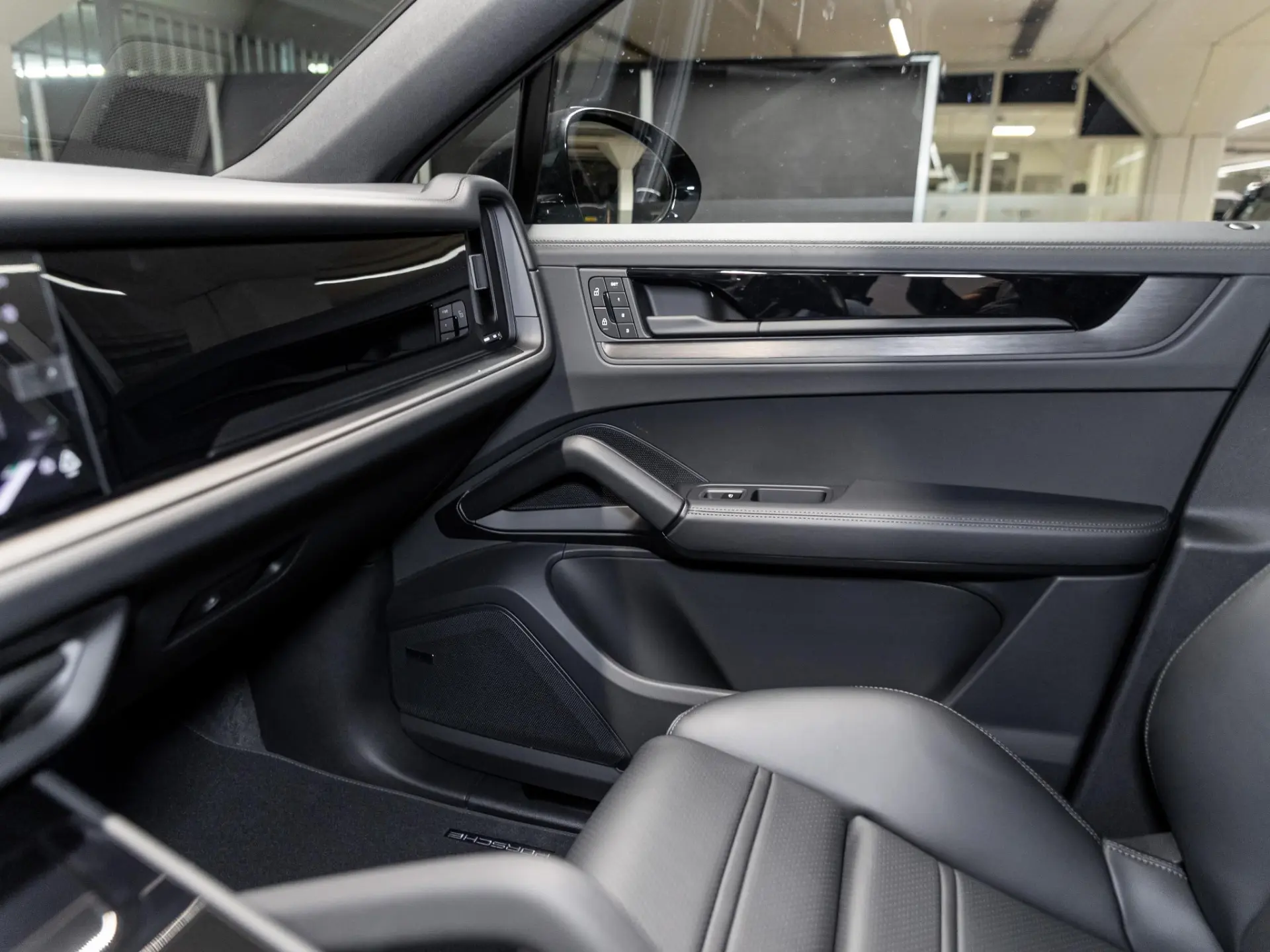 Cayenne Coupé 3.0 E-Hybrid Black Edition