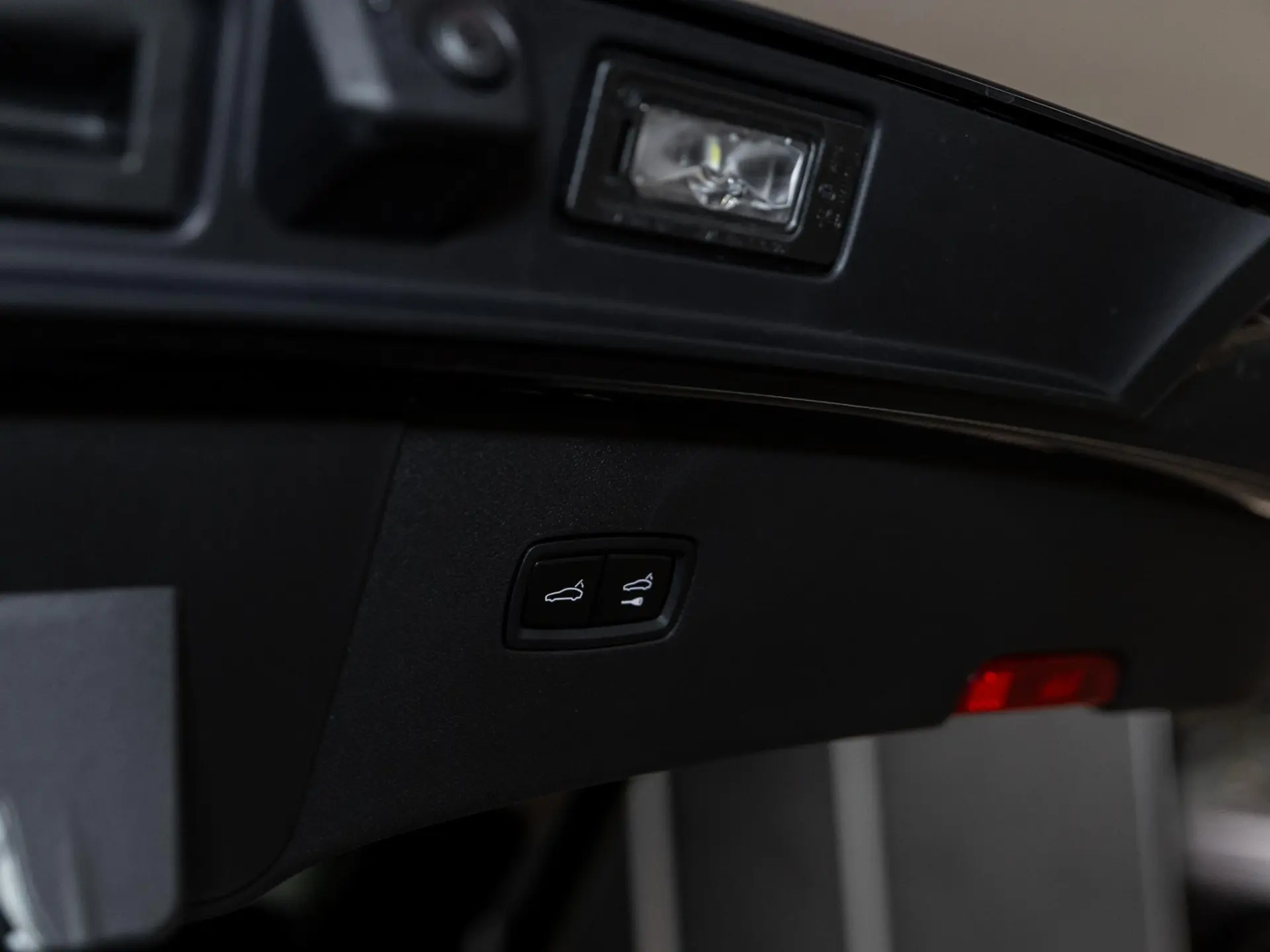 Cayenne Coupé 3.0 E-Hybrid Black Edition