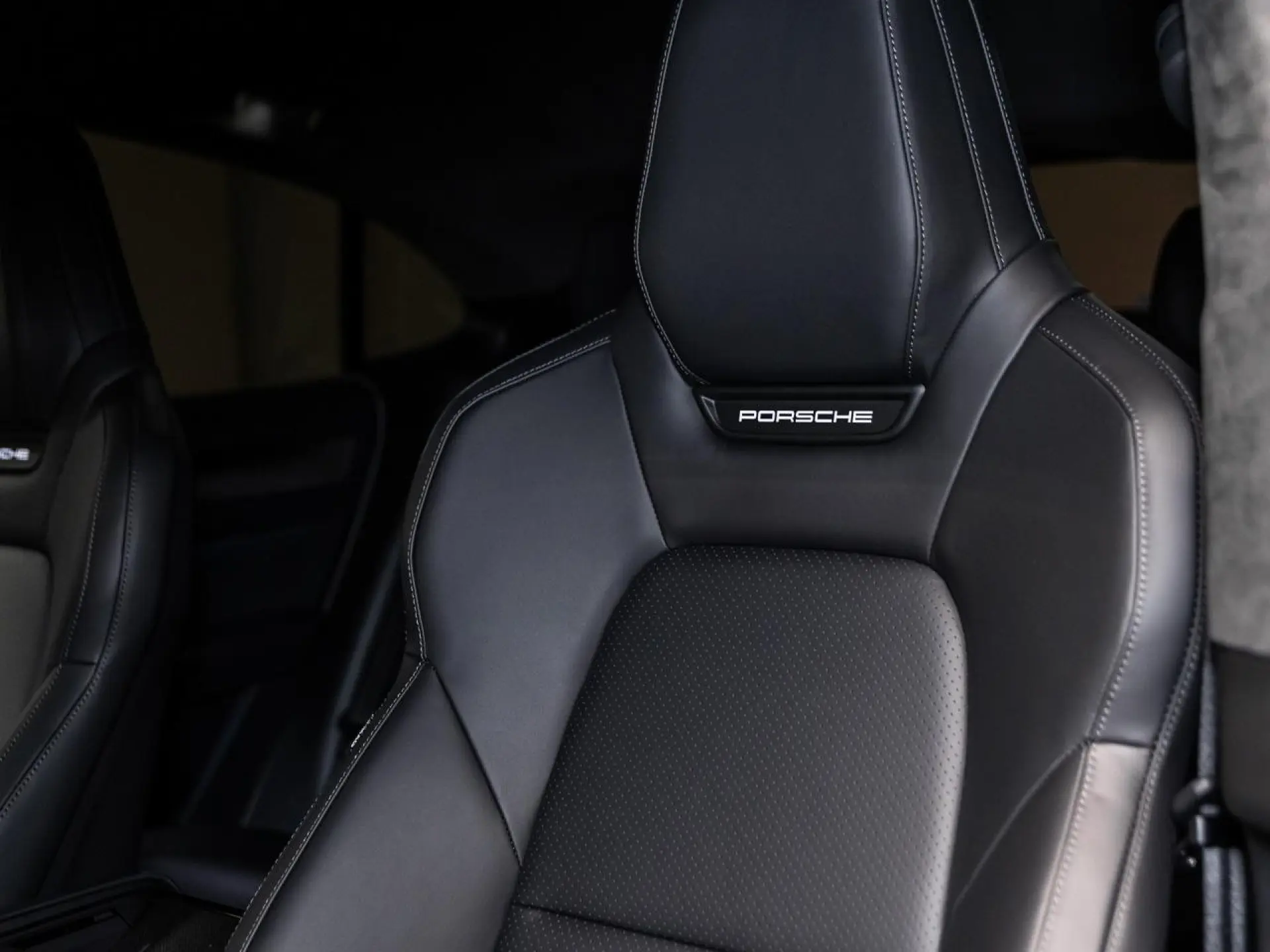 Cayenne Electric 113 kWh