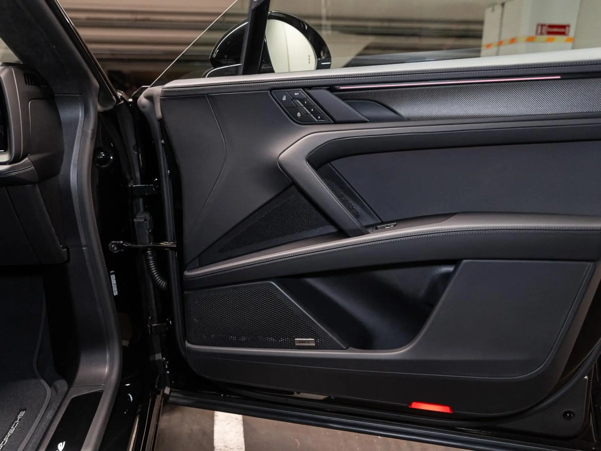 Cayenne Electric 113 kWh