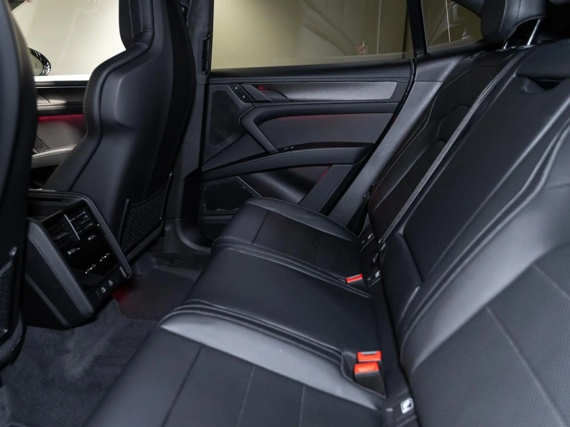 Cayenne Electric 113 kWh