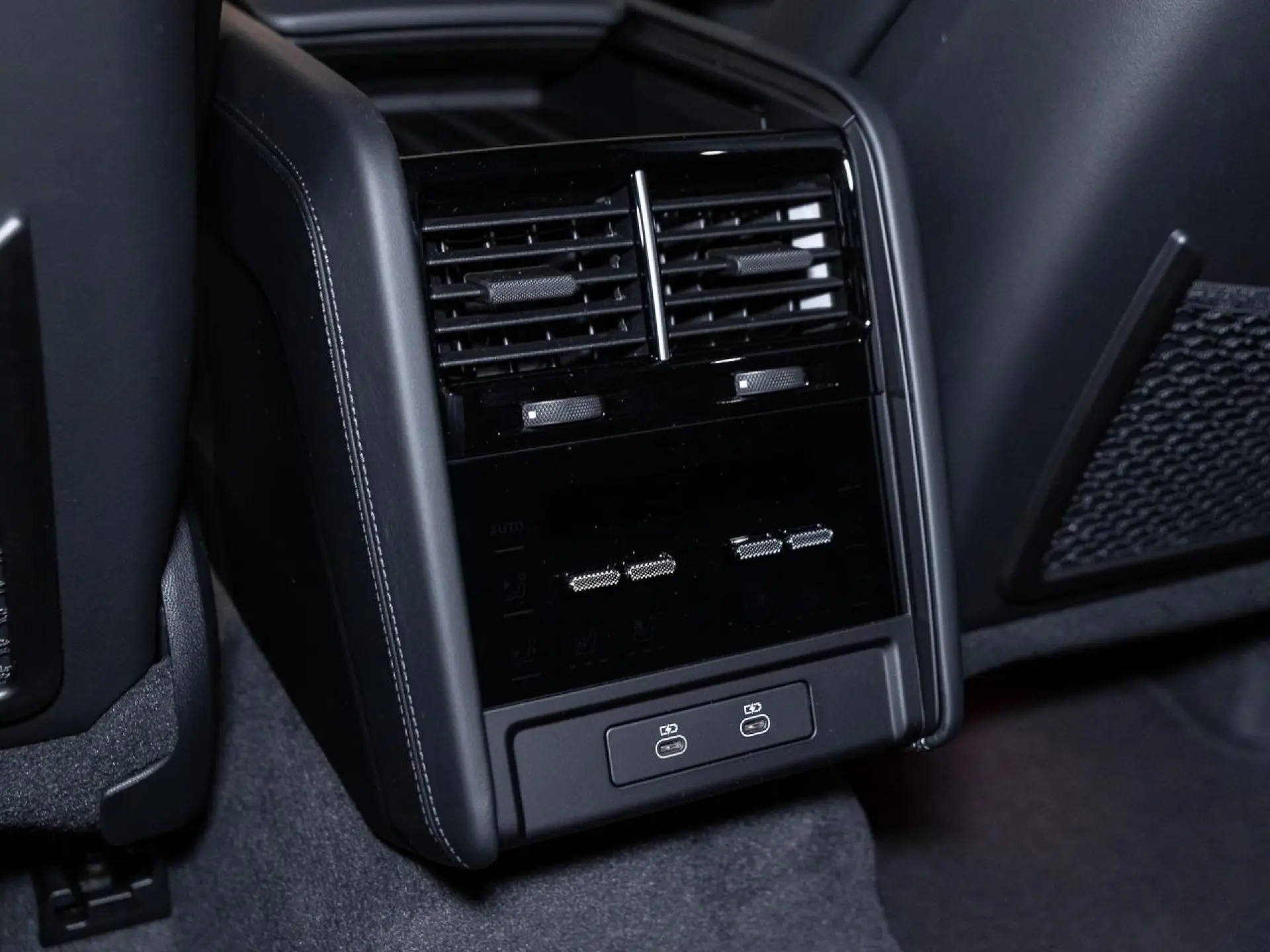 Cayenne Electric 113 kWh
