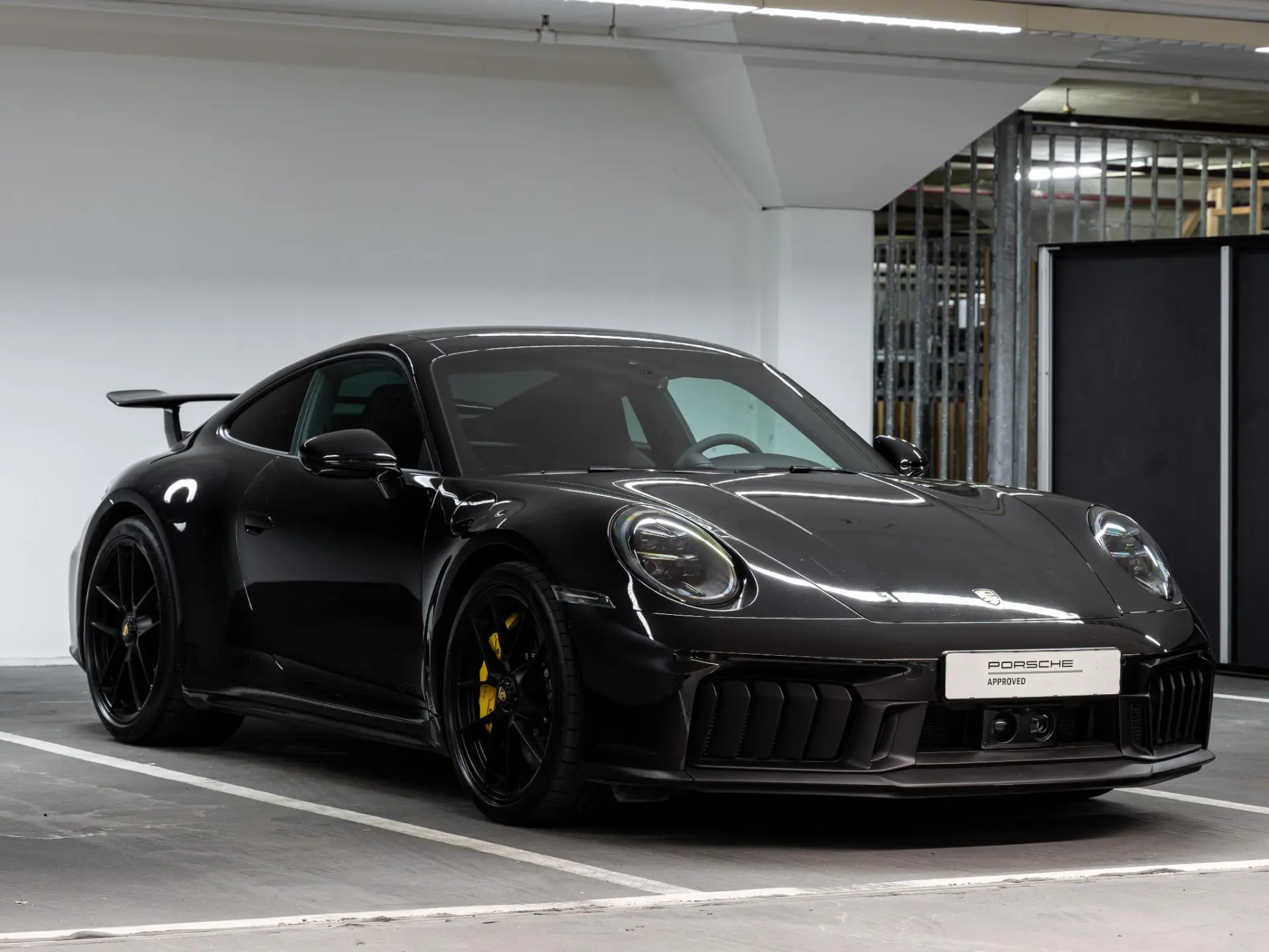 911 3.6 T-Hybrid Carrera 4 GTS