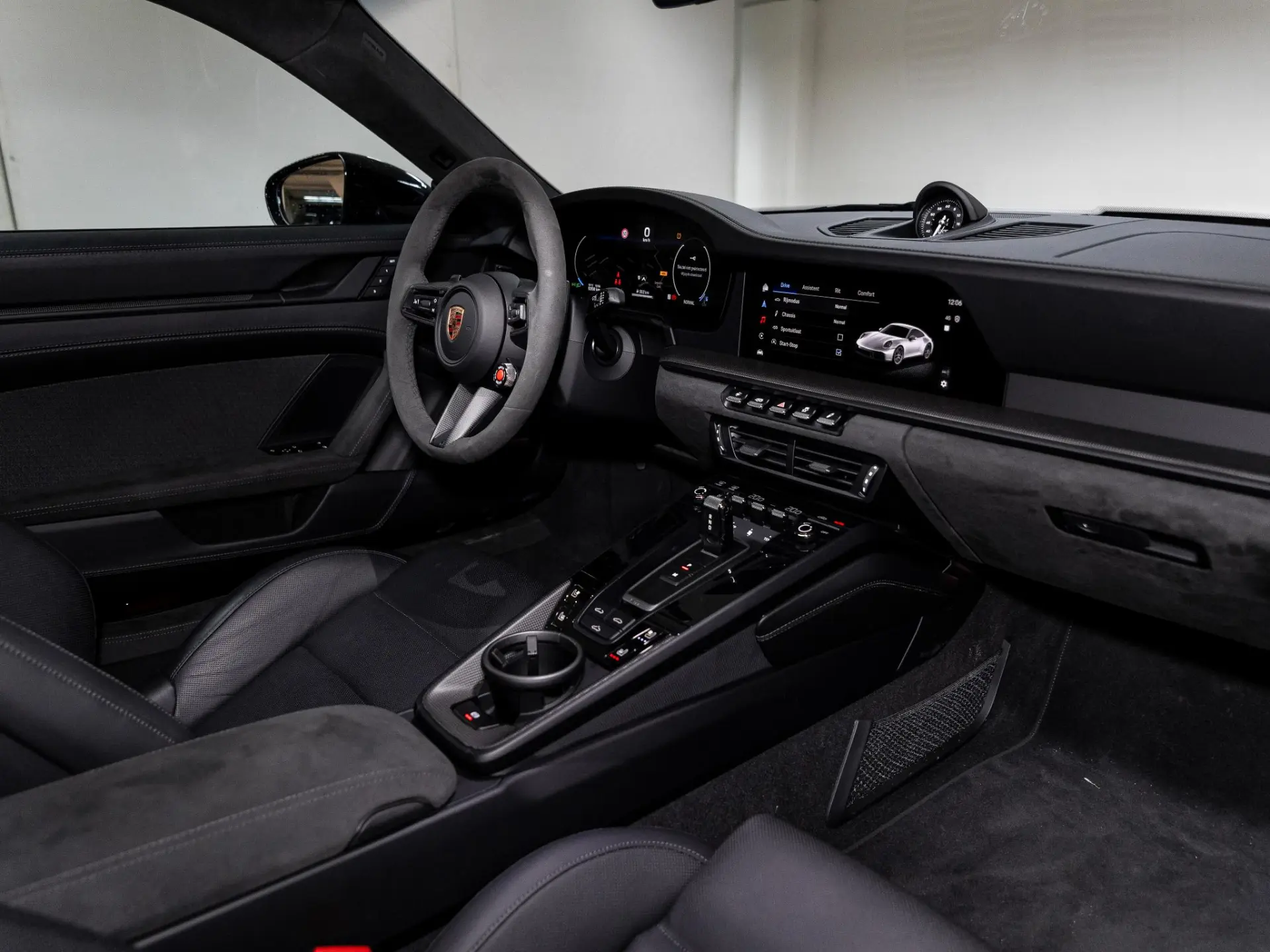 911 3.6 T-Hybrid Carrera 4 GTS