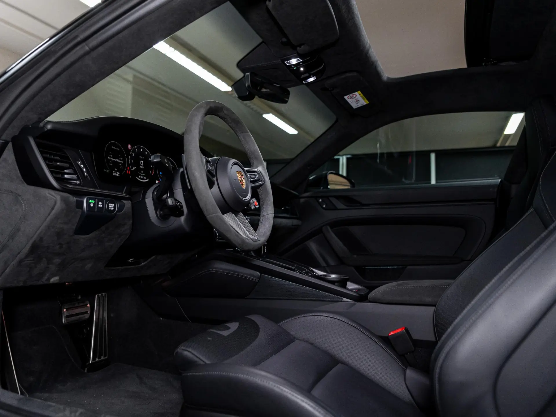 911 3.6 T-Hybrid Carrera 4 GTS