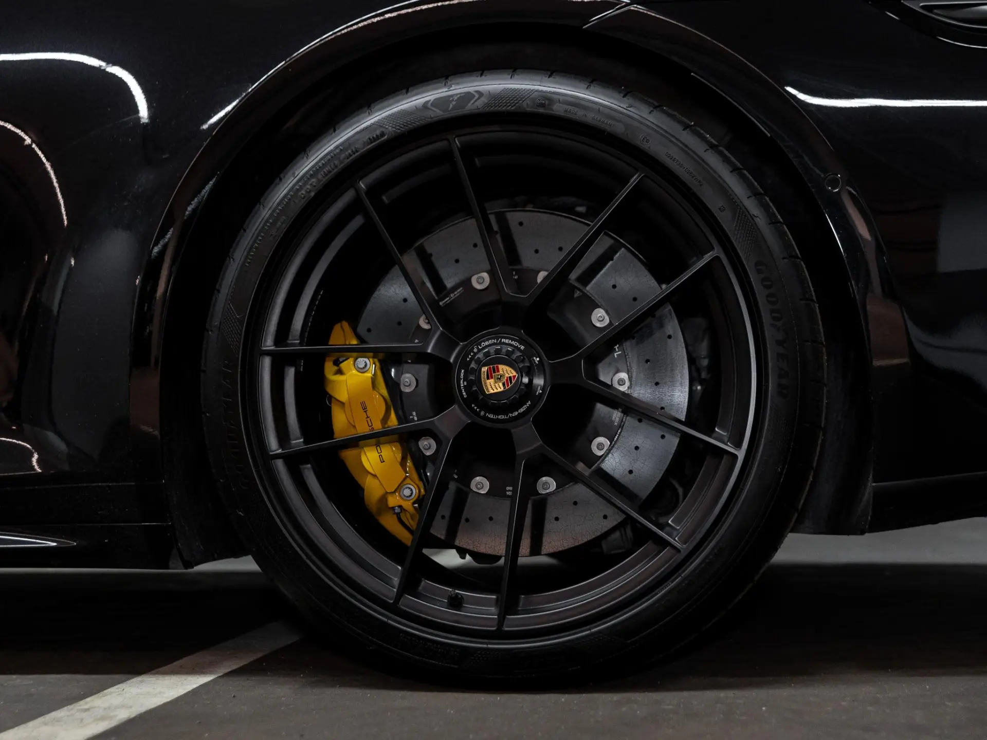 911 3.6 T-Hybrid Carrera 4 GTS