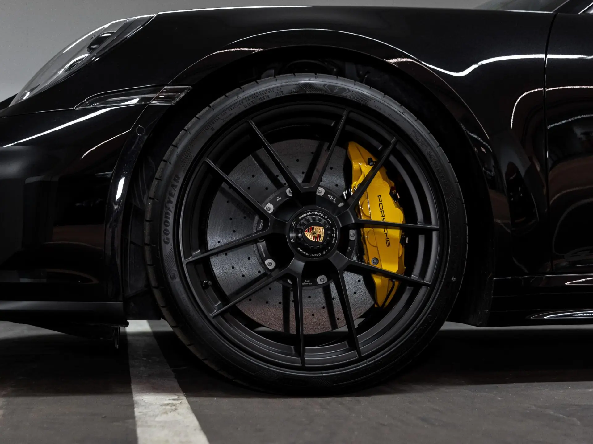 911 3.6 T-Hybrid Carrera 4 GTS