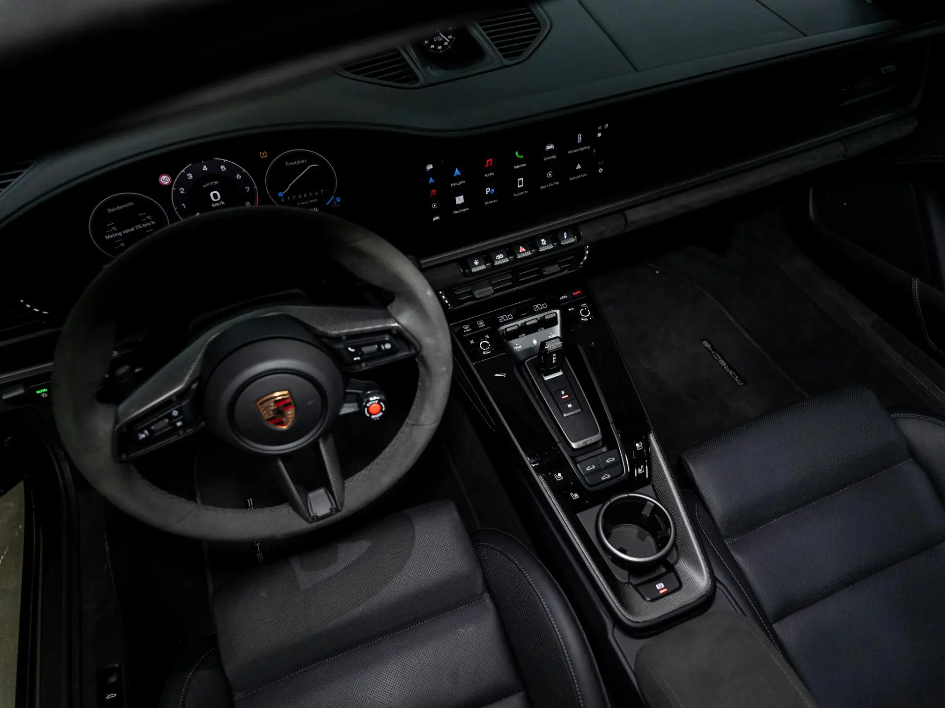 911 3.6 T-Hybrid Carrera 4 GTS
