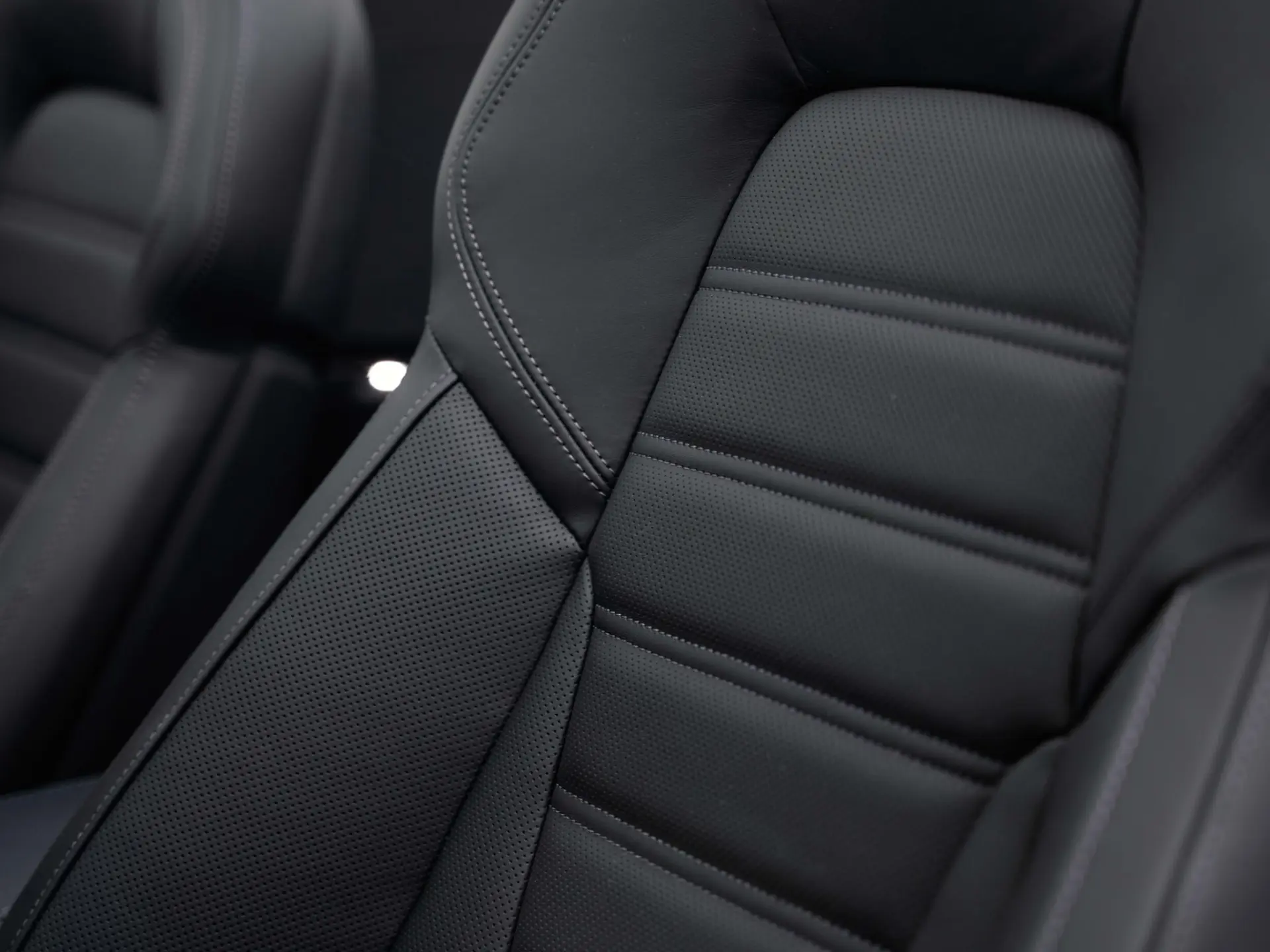 911 Carrera 4 GTS Cabriolet