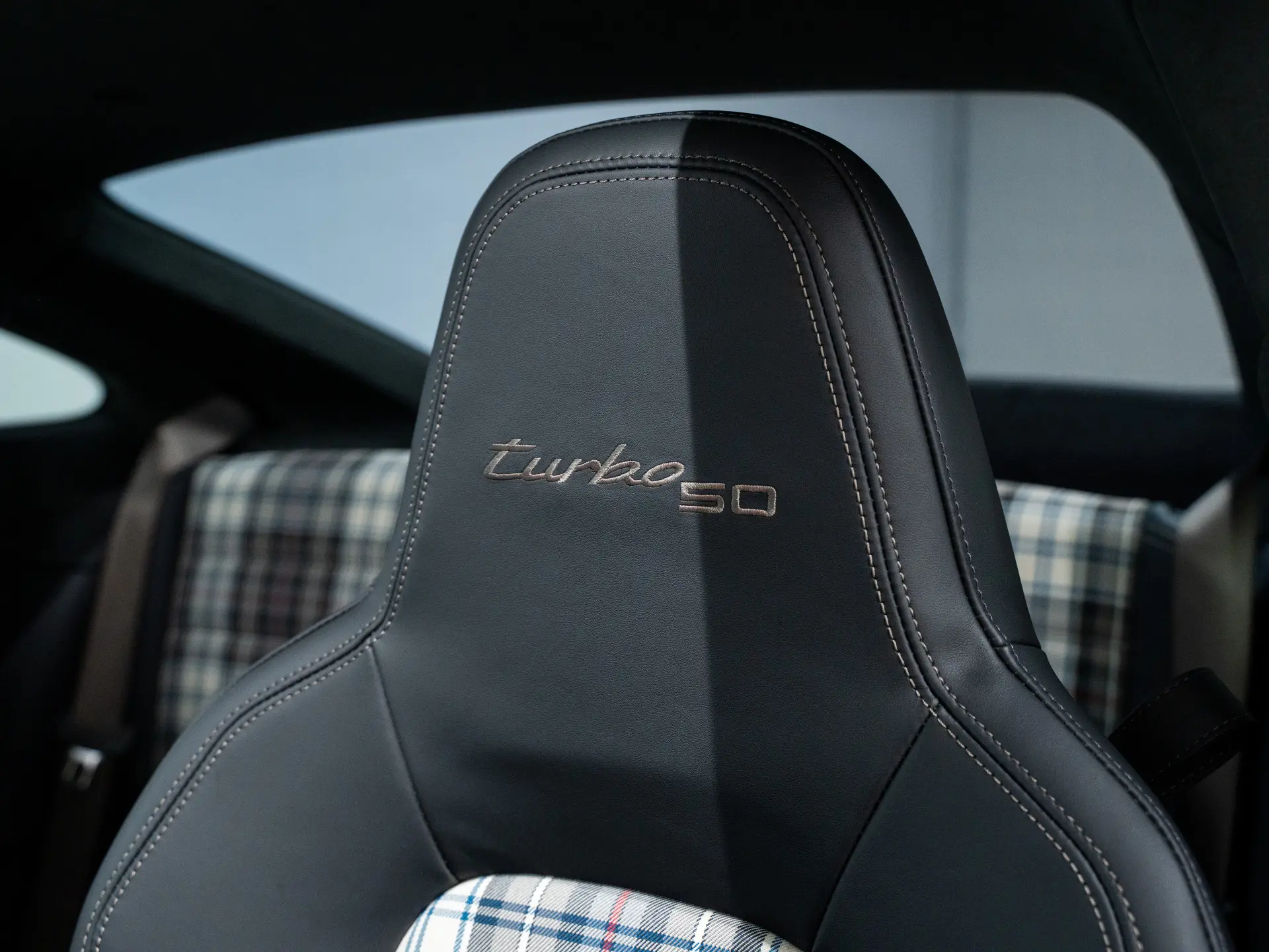 911 Turbo 50 Years