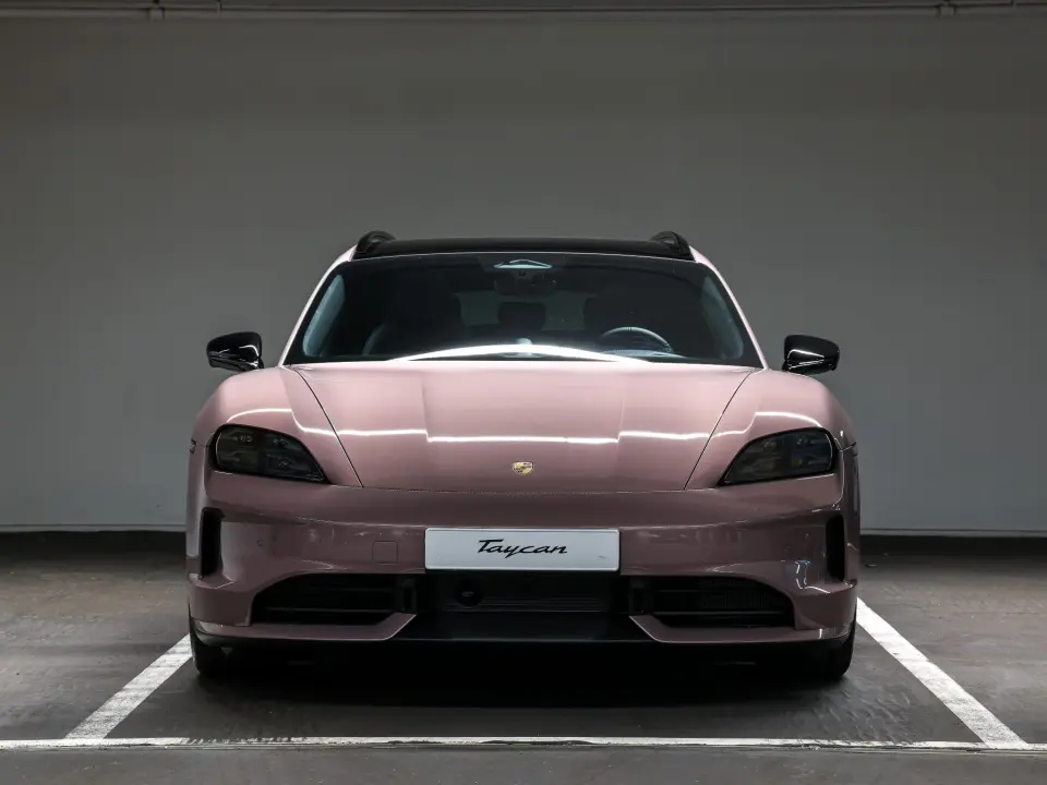 Taycan Sport Turismo Black Edition