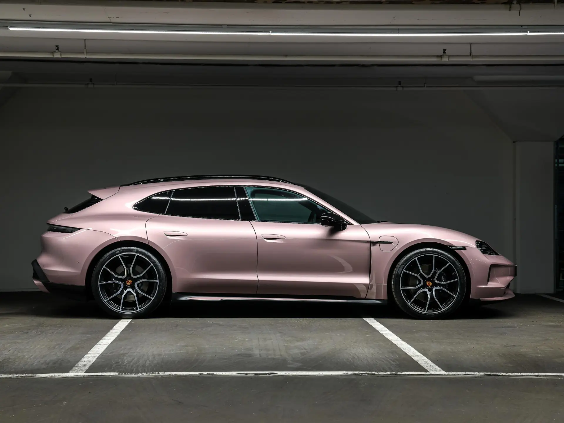 Taycan Sport Turismo Black Edition