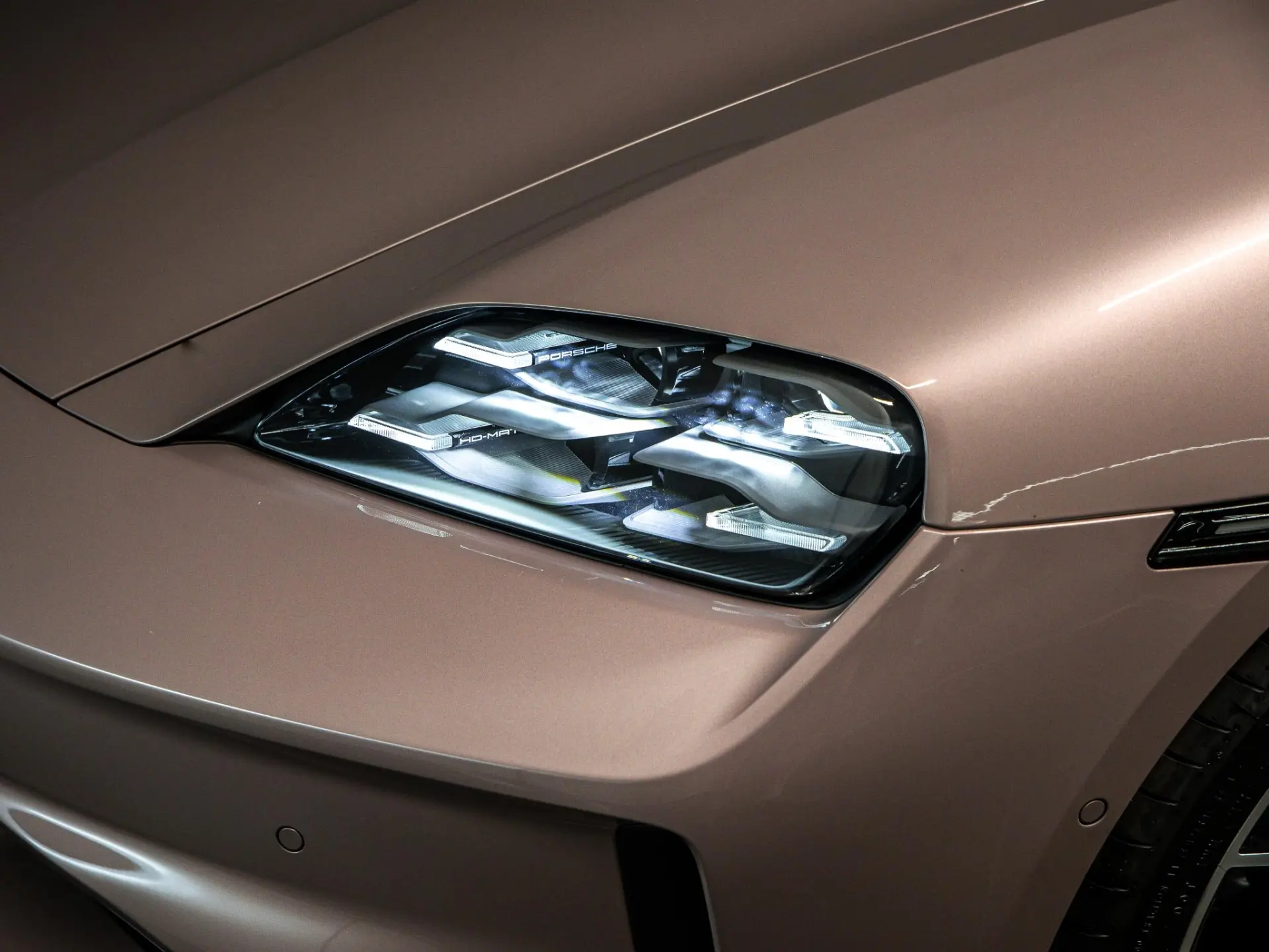 Taycan Sport Turismo Black Edition