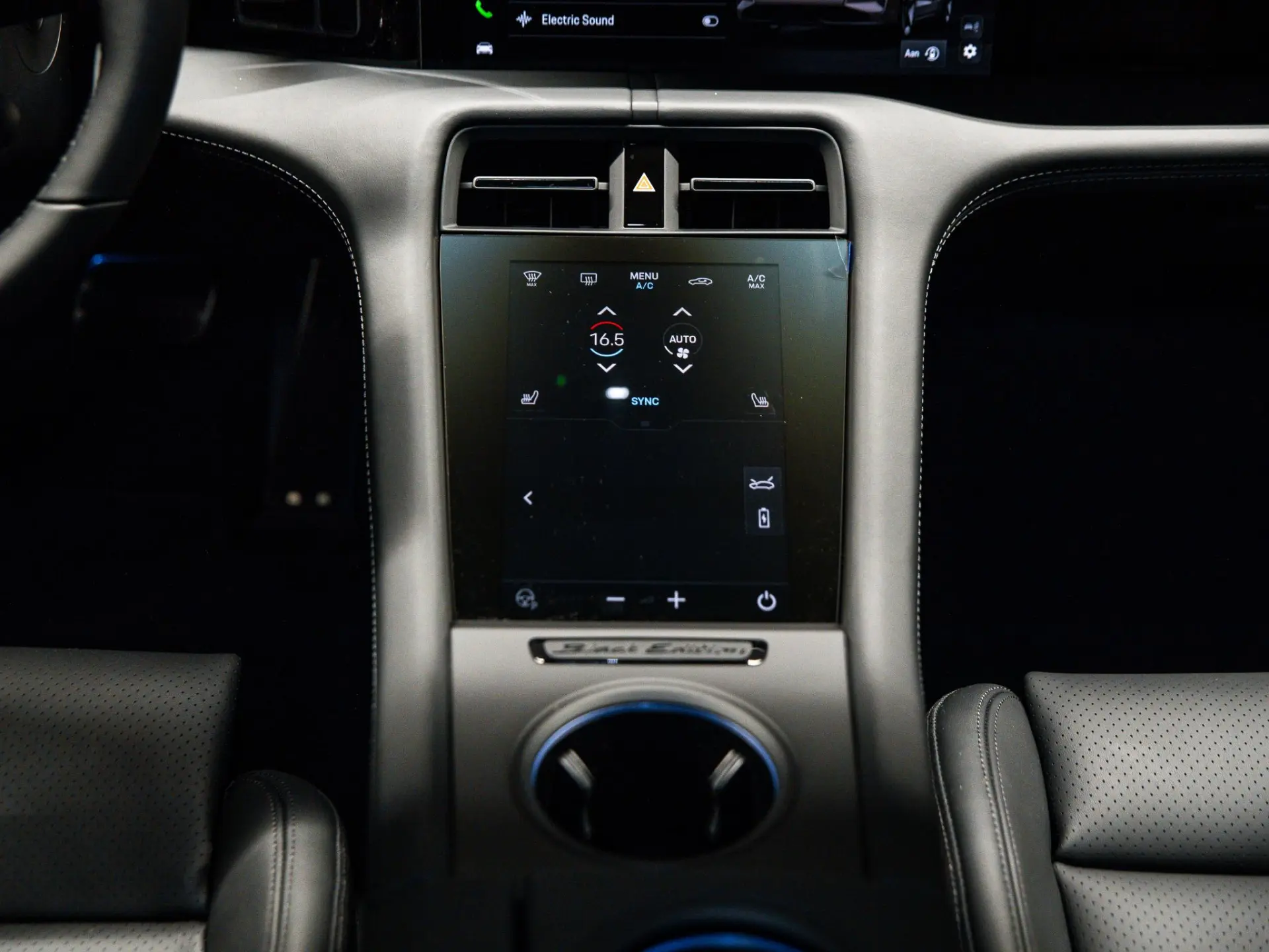 Taycan Sport Turismo Black Edition