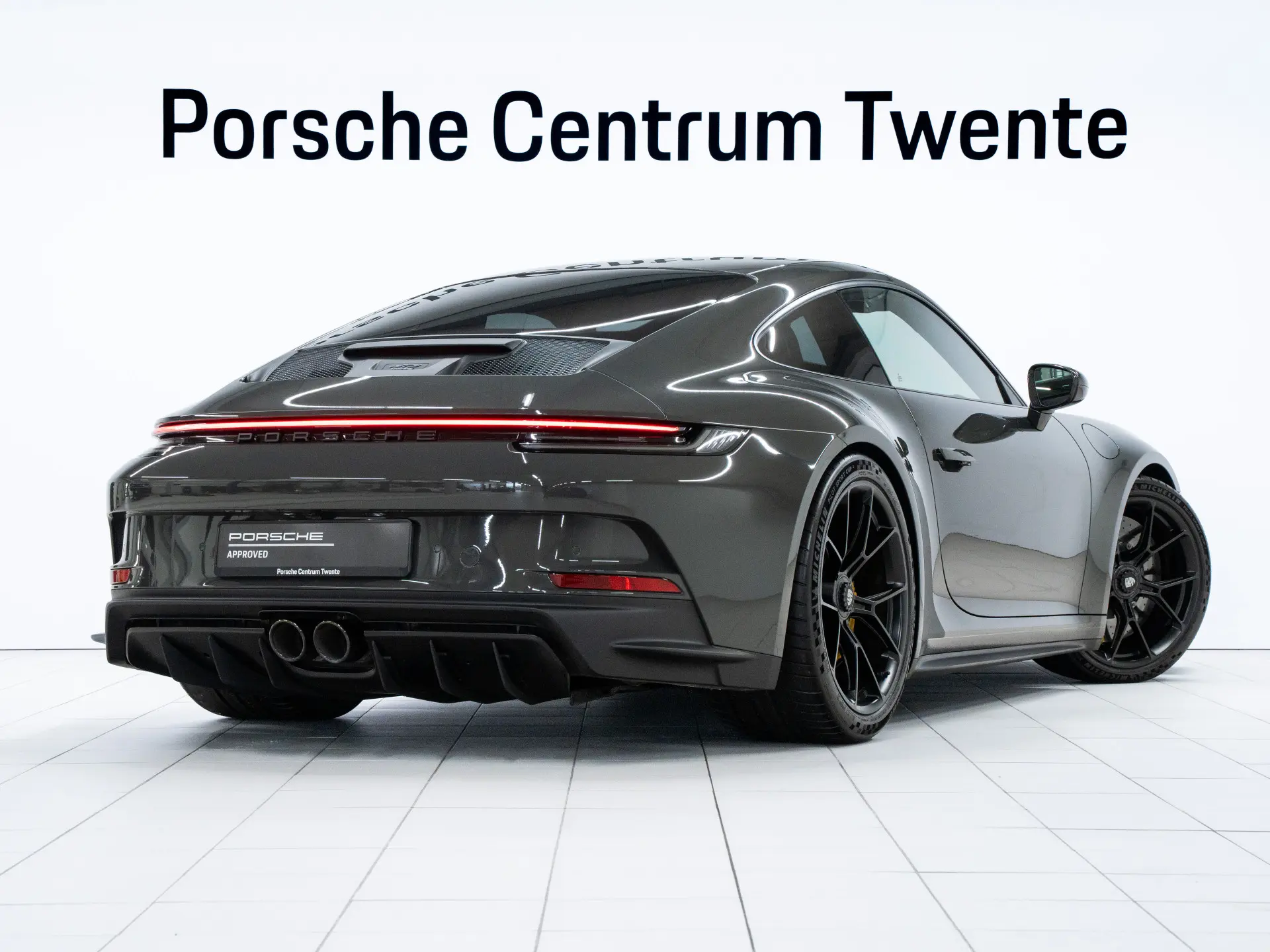 911 GT3 Touring