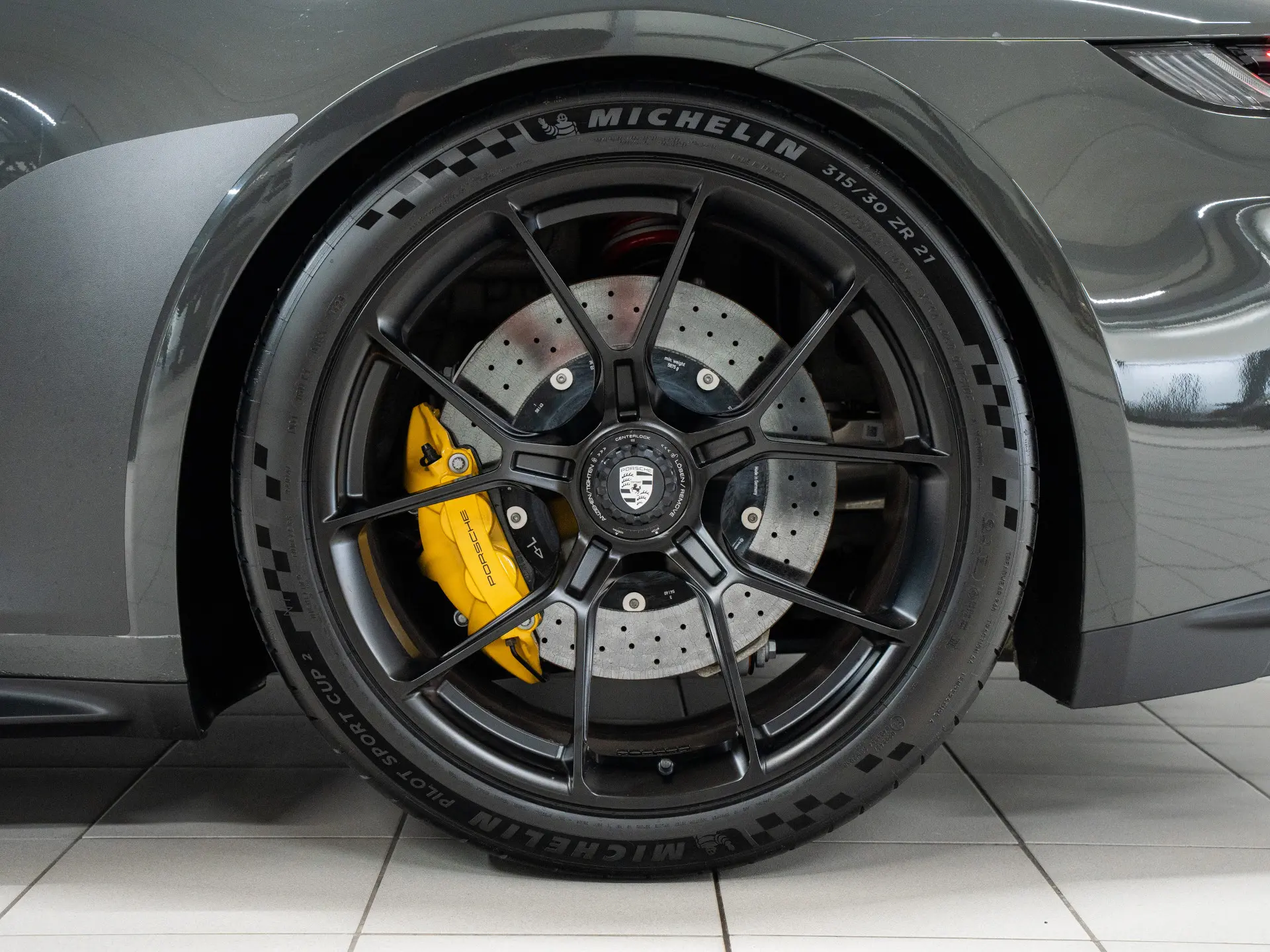 911 GT3 Touring