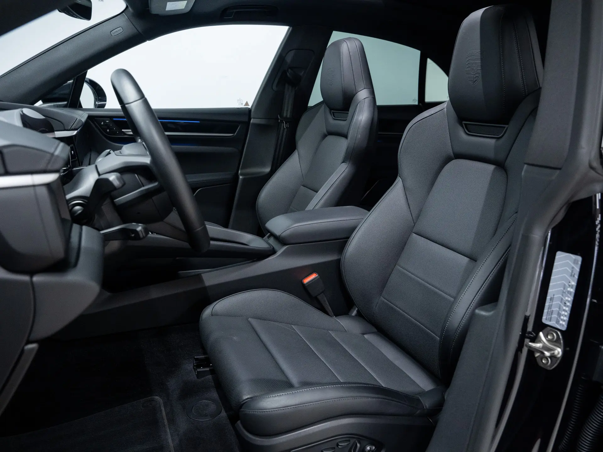 Macan 4