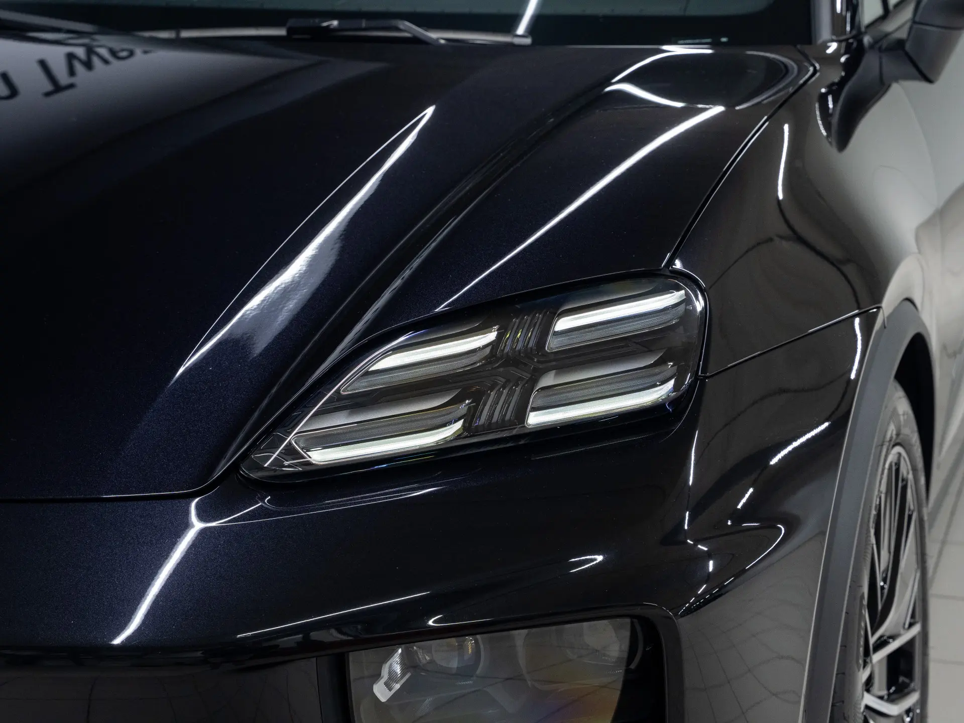 Macan 4