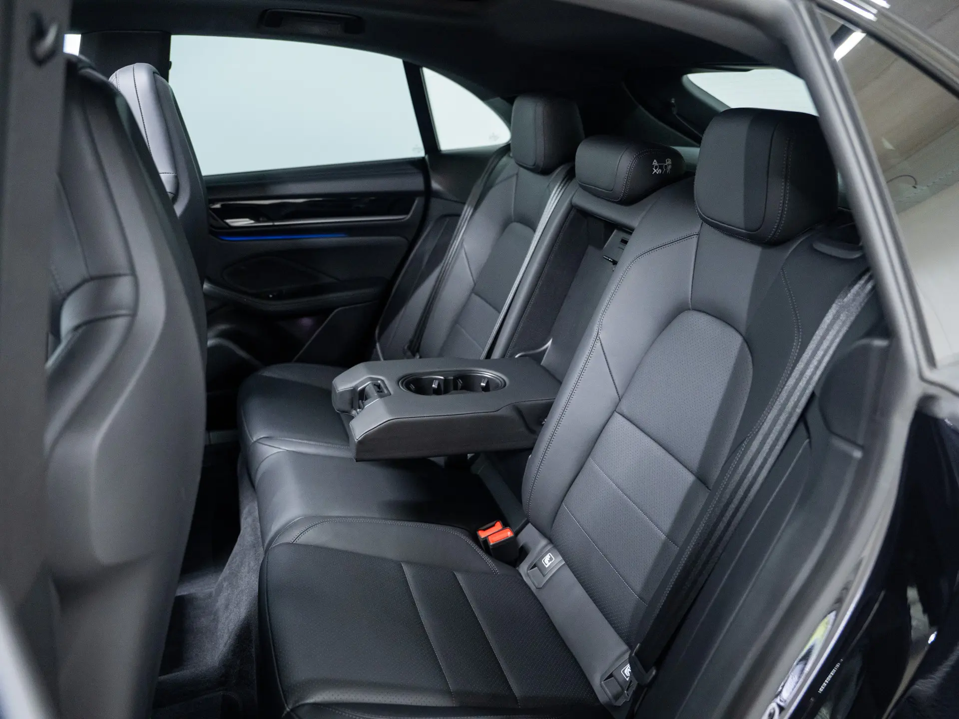 Macan 4