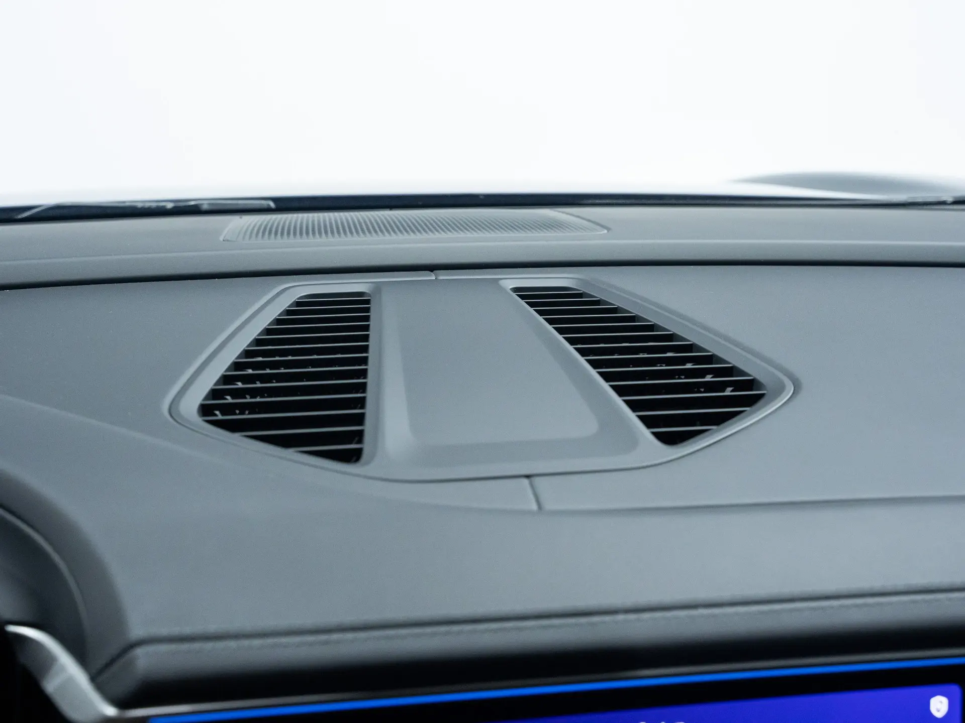 Macan 4