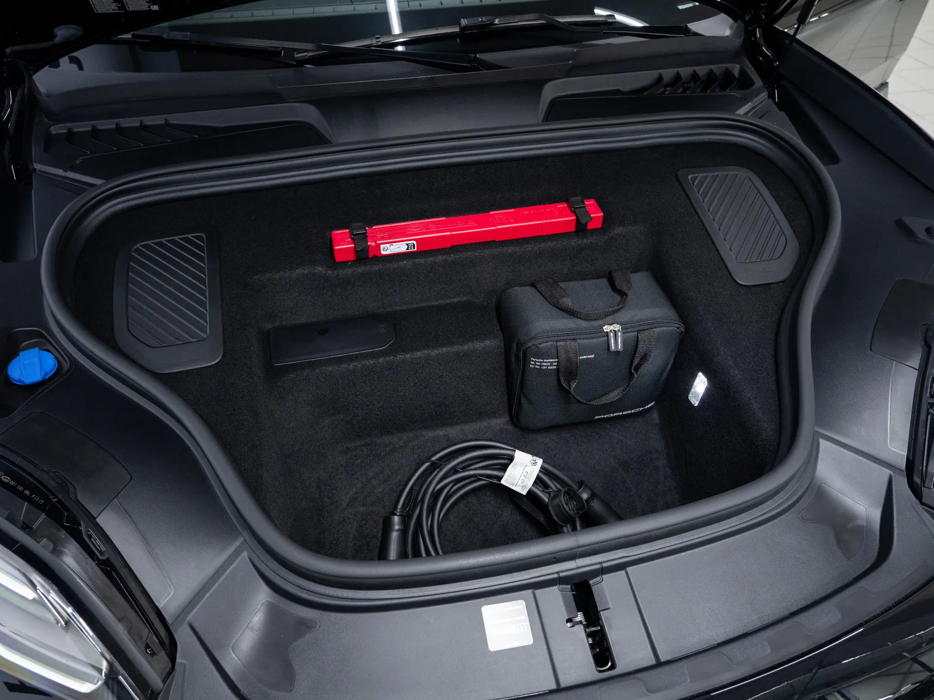 Macan 4