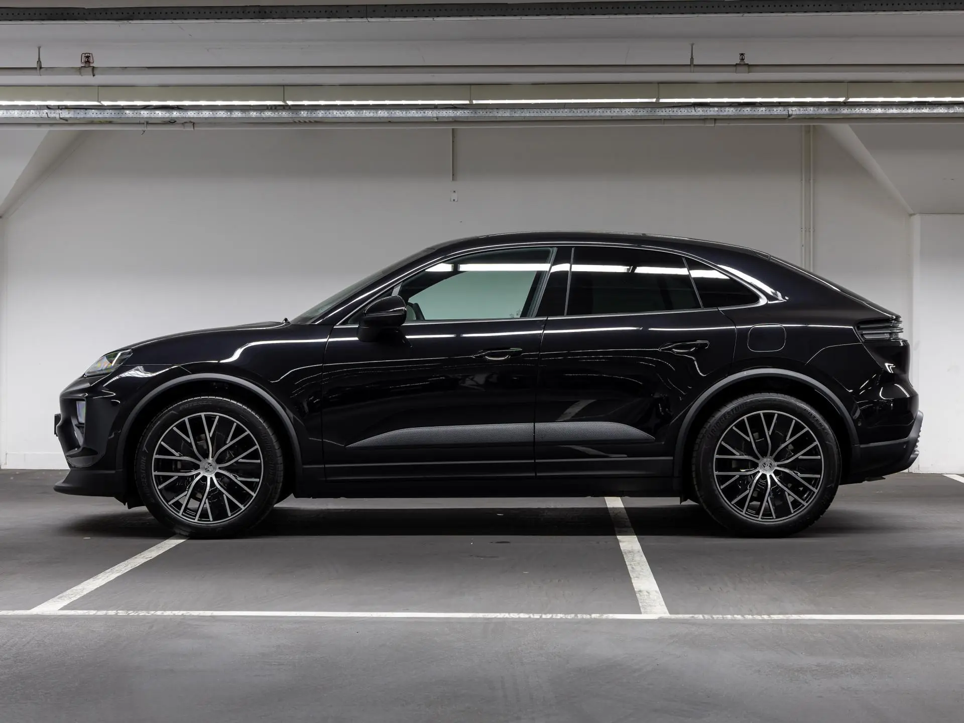 Macan 4