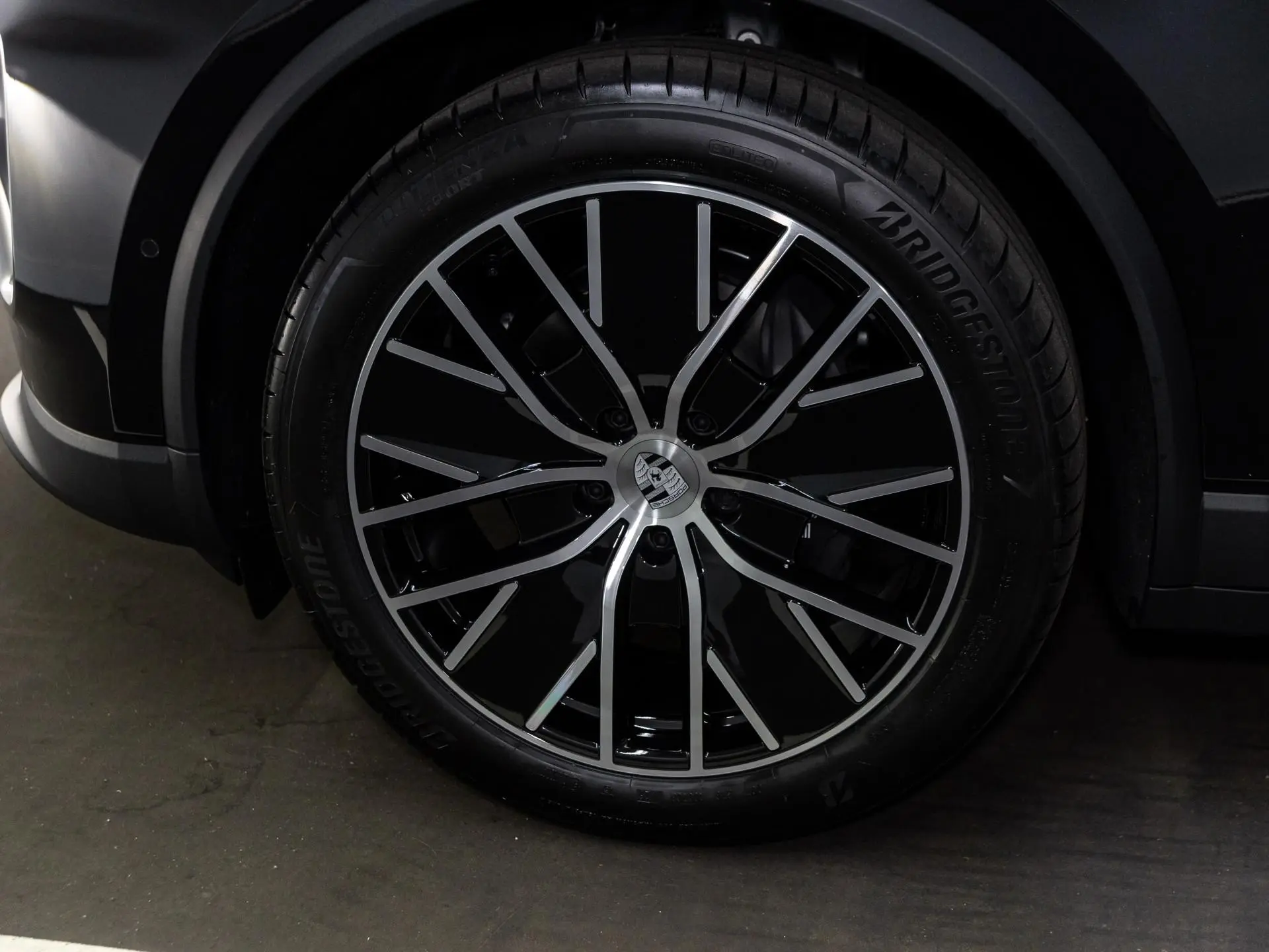 Macan 4