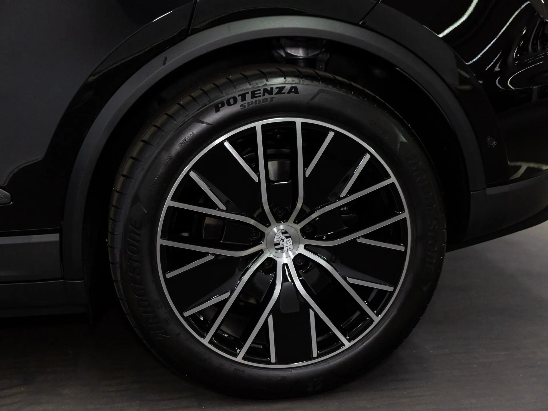 Macan 4