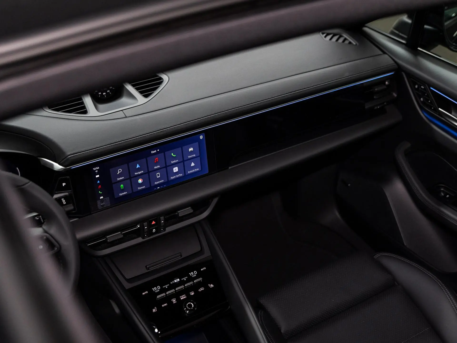 Macan 4