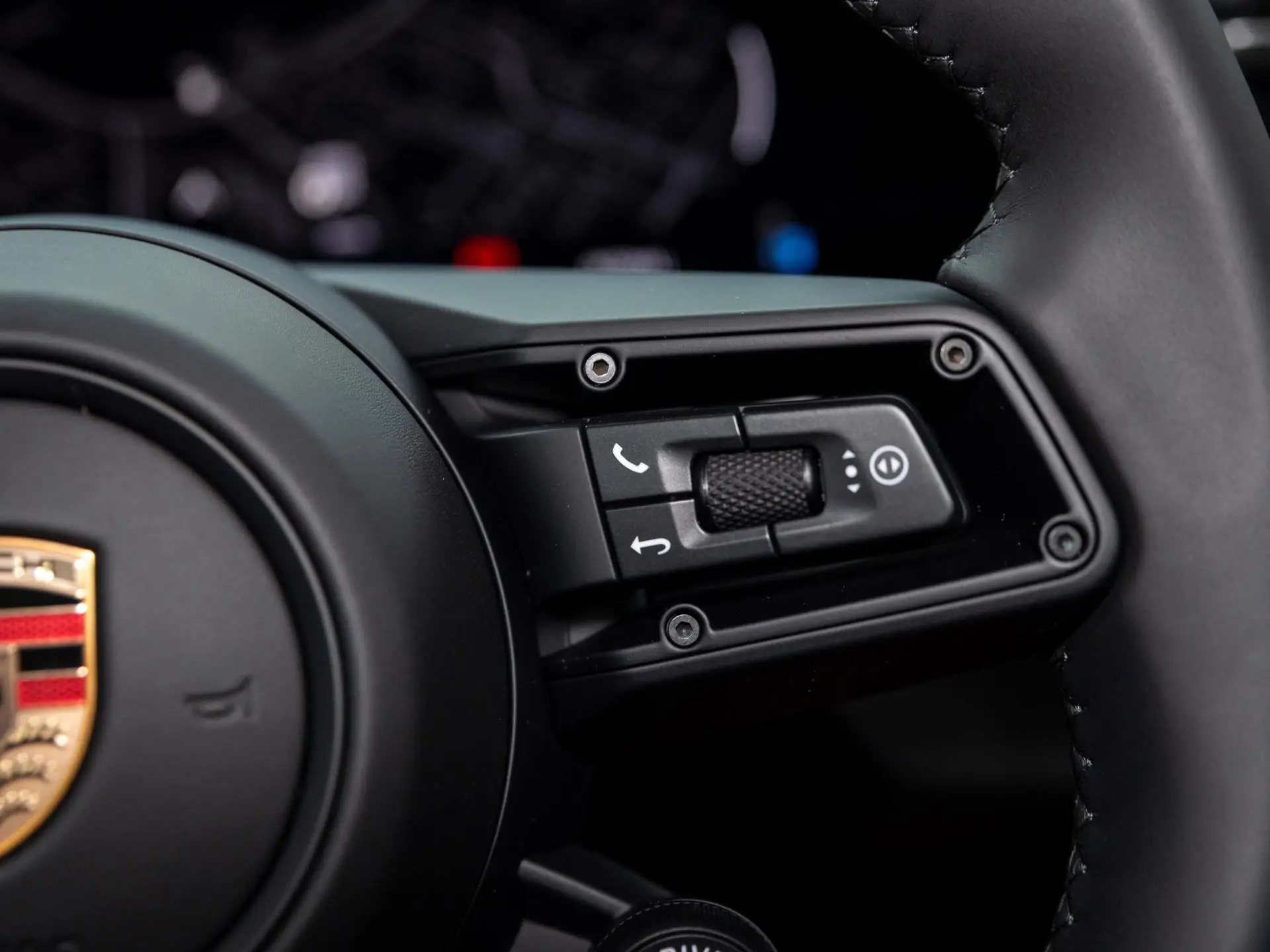 Macan 4